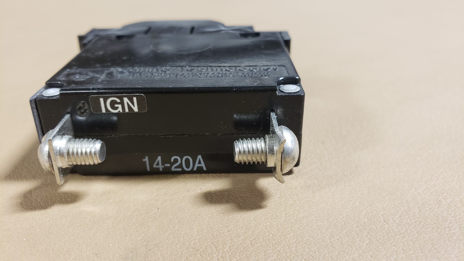 CARLING 20A / SINGLE POLE PANEL MOUNT CIRCUIT BREAKER # A01-X0-05-261-X63-I