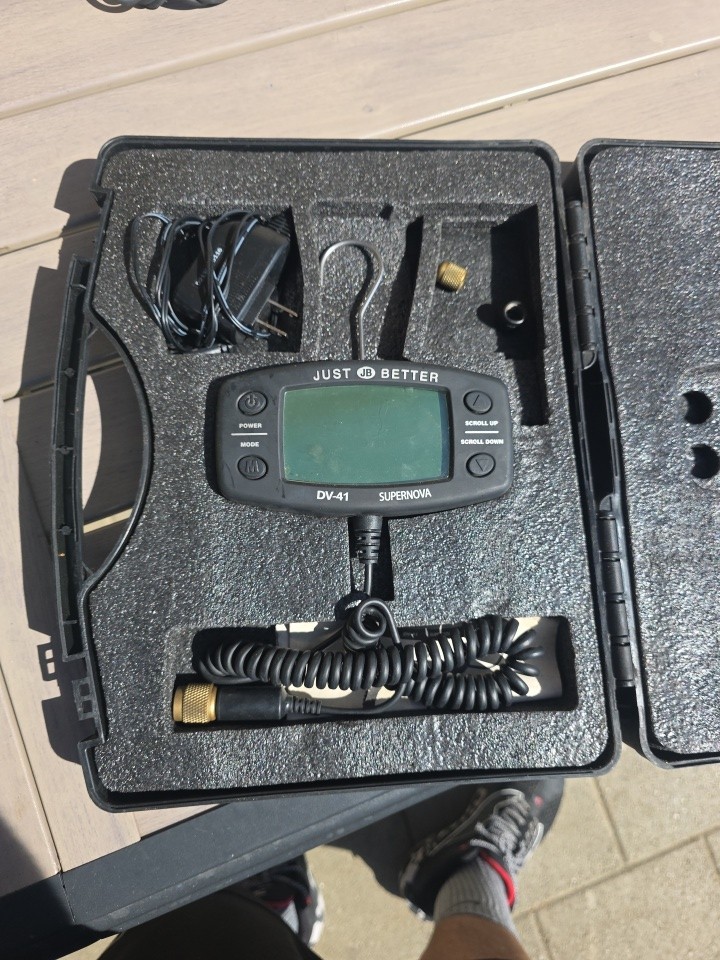 JB Industries DV-41 Digital Micron Gauge