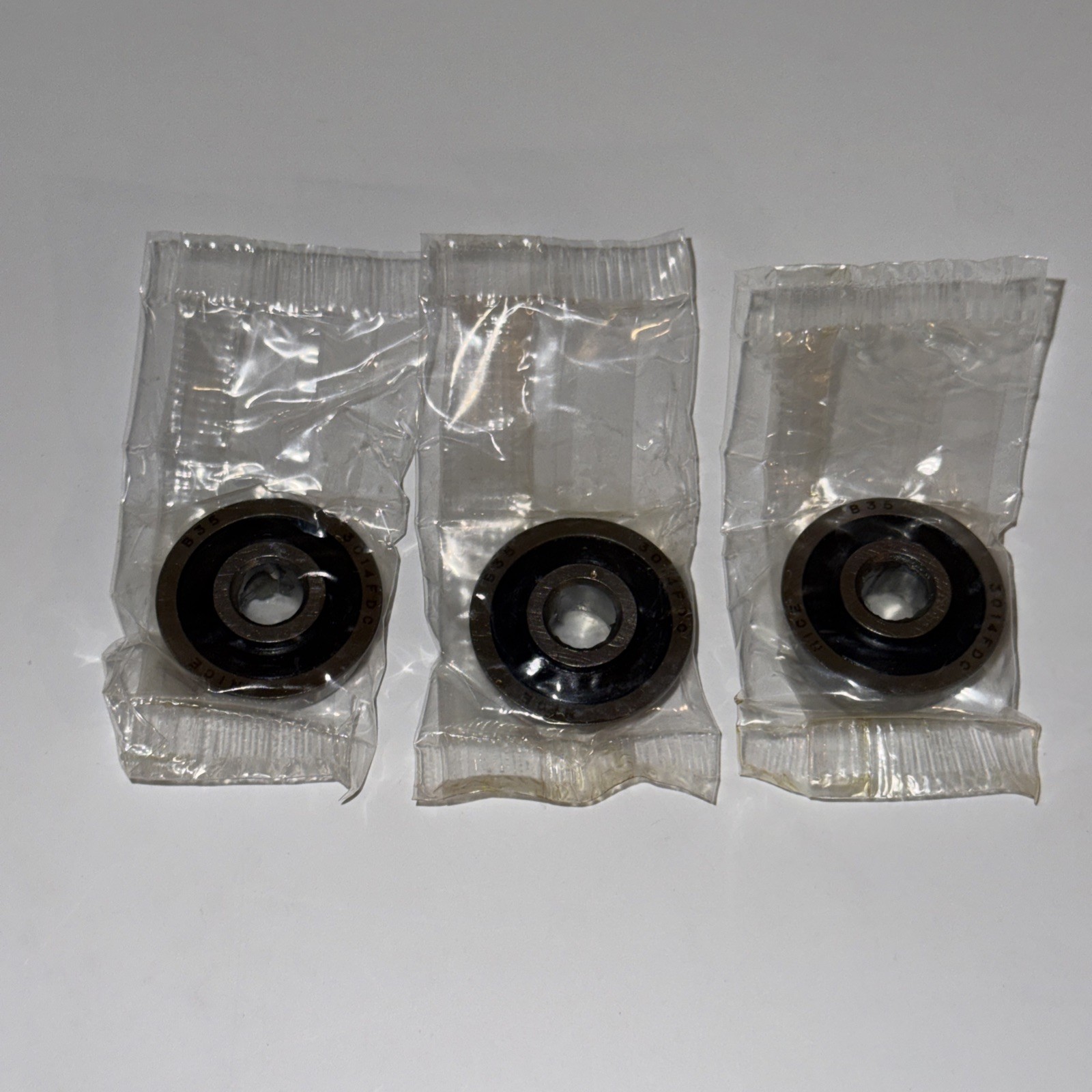Nice 3014FDCTNTG18 Flanged Precision Ground Ball Bearing Brand New In Box