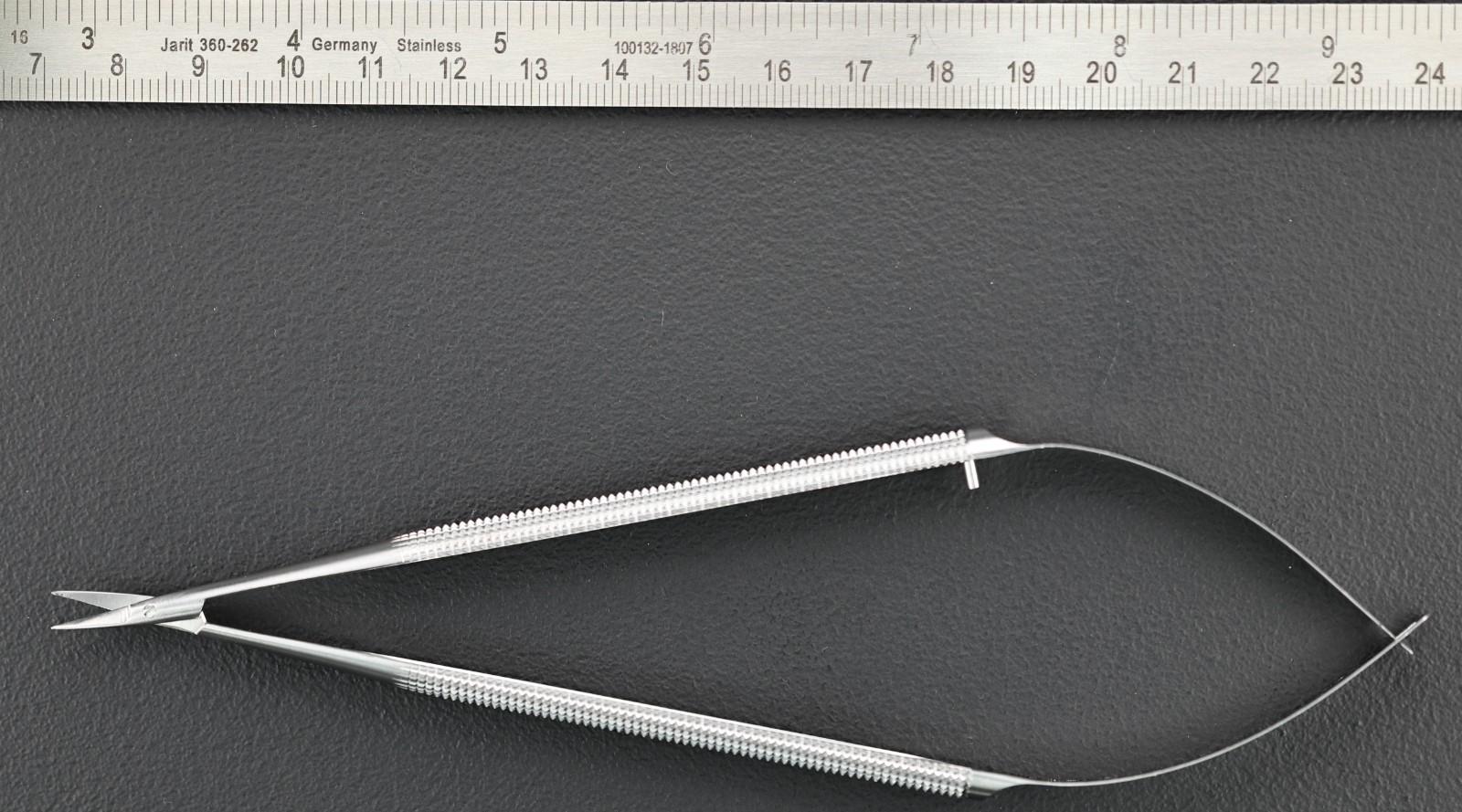 ASSI ASSI.SDC18R8F12 Dissecting Scissors, Delicate, Curved, Sharp/Sharp, 18cm