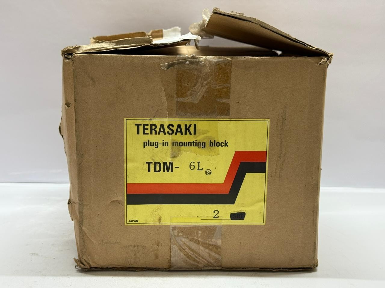 TERASAKI TDM-6L PLUG-IN MOUNTING BLOCK – 2 Pcs
