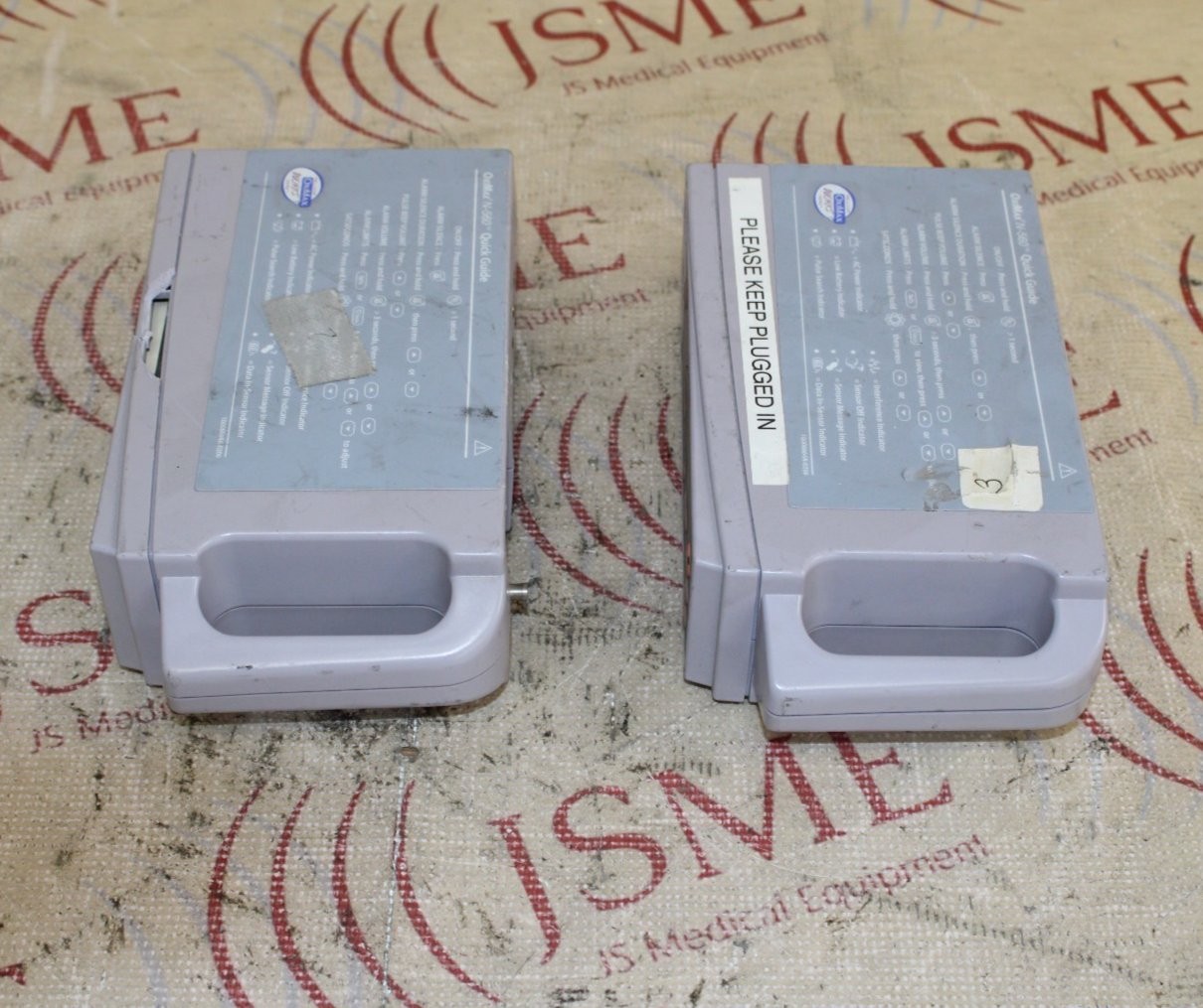 2x Nellcor OxiMax N-560 Monitors (unit casing slightly damaged)