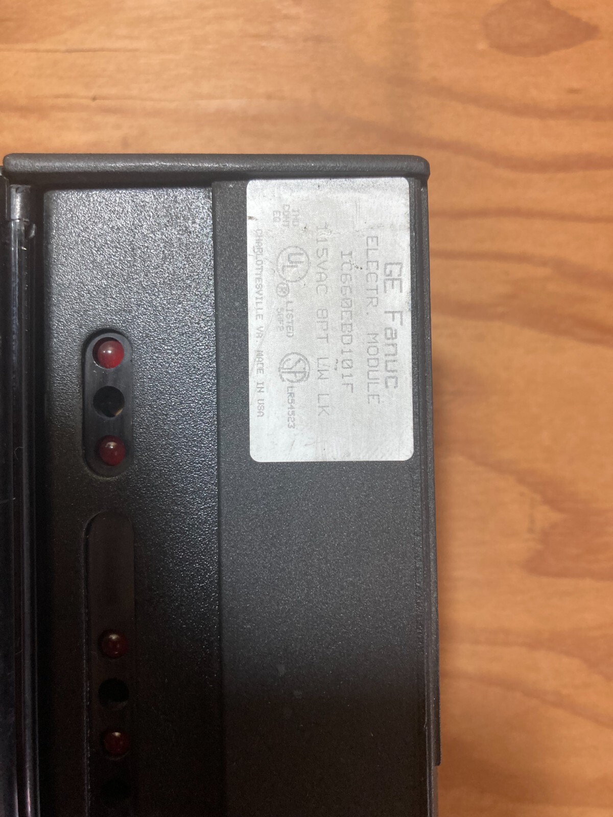 GE Fanuc Genius IC660BBD101 I/O Module -Tested- Warranty TSD100E Base EBD101F