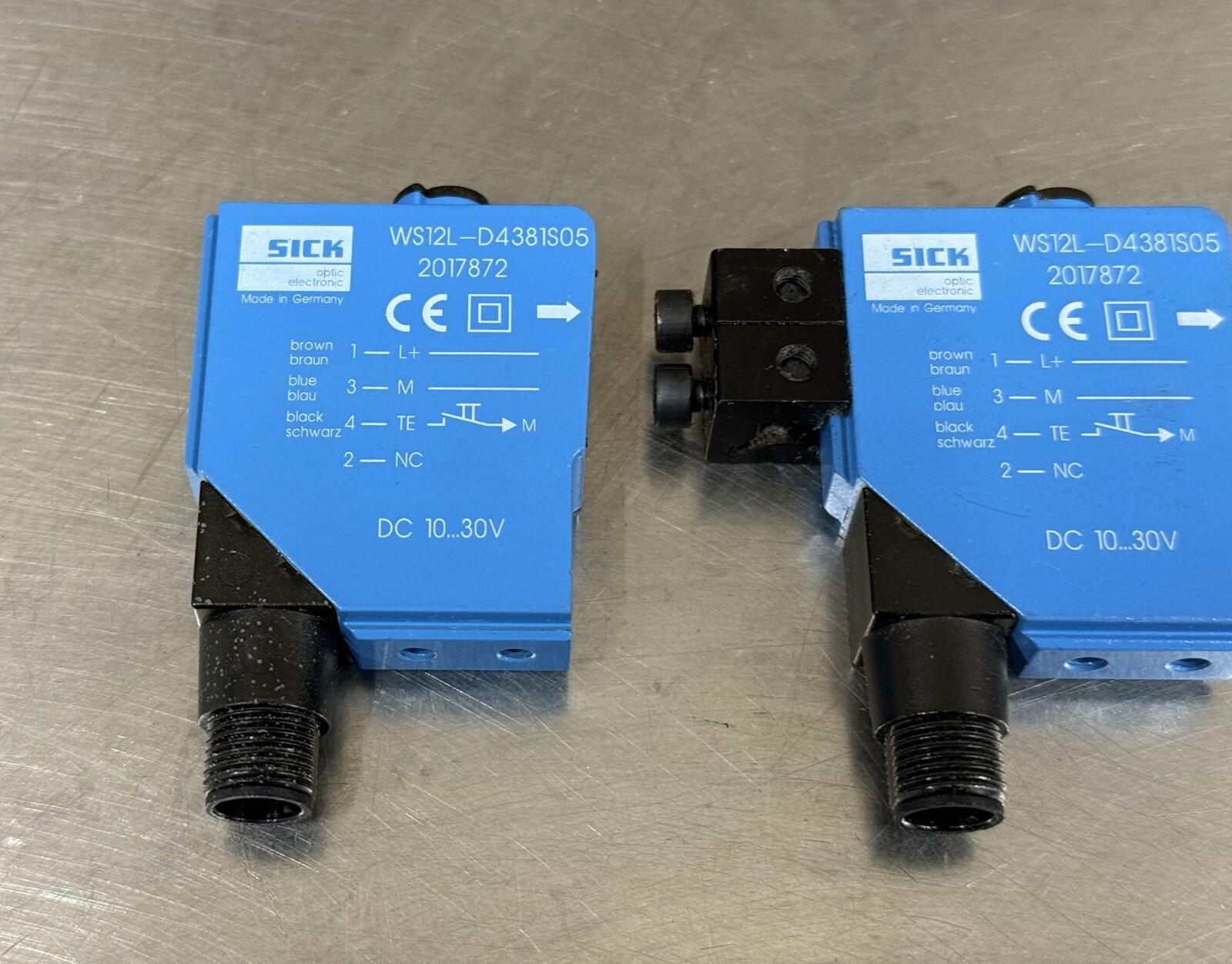Lot Of 2 – Sick WS12L-D4381S05 2017872 Laser Light – Used