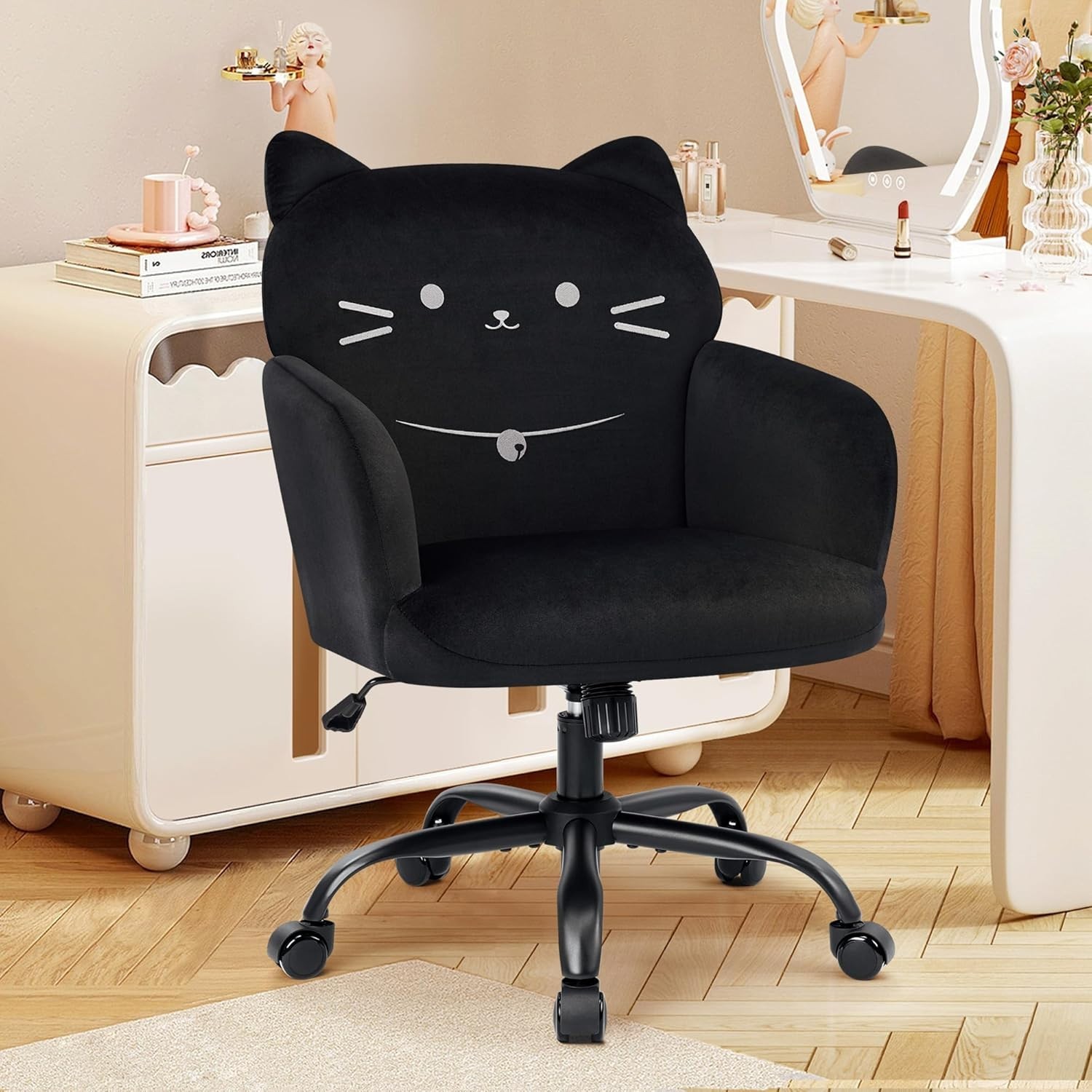 Versatile Cat-Inspired Velvet Task Chair: Stylish & Functional for Any Room