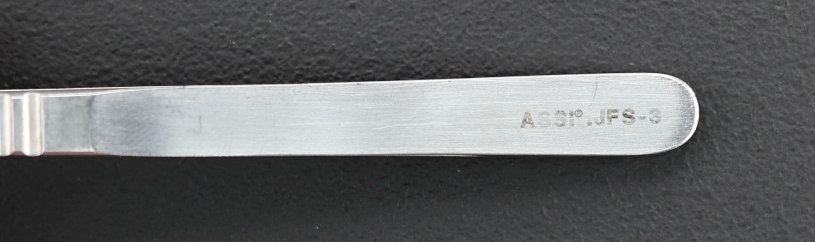 ASSI ASS.JFS3 Suture Tying Forceps, 0.3mm Diameter with Platform, 13.5cm