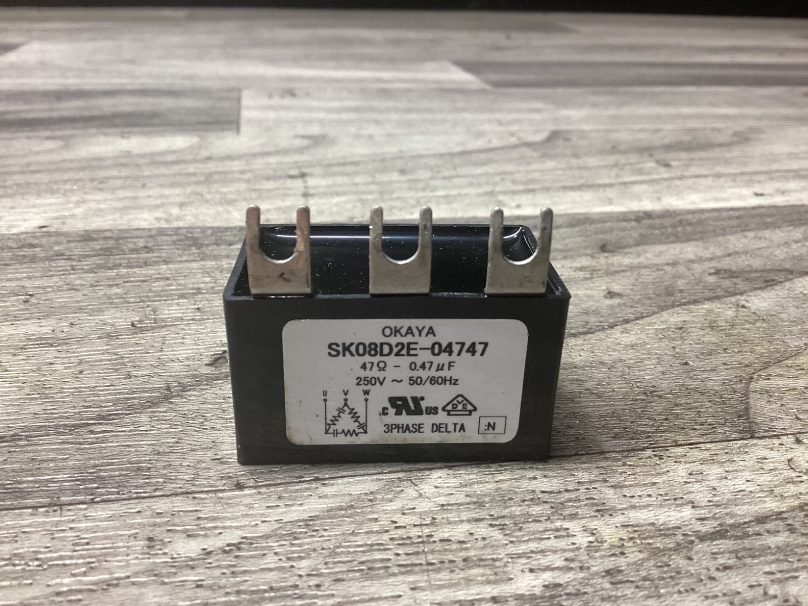 OKAYA SK08D2E-04747 SURGE ABSORBER 250V 50/60HZ #108N49