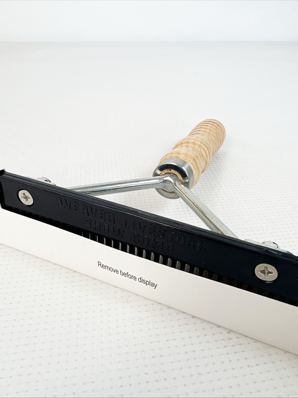 Weaver Livestock Show Comb with Wood Handle and Replaceable Black Comb