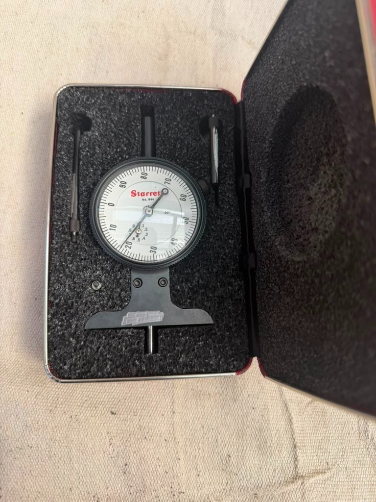 Starrett No. 644 Dial Depth Gauge .001″ P/N 644JZ Jeweled w/ Case AS-IS
