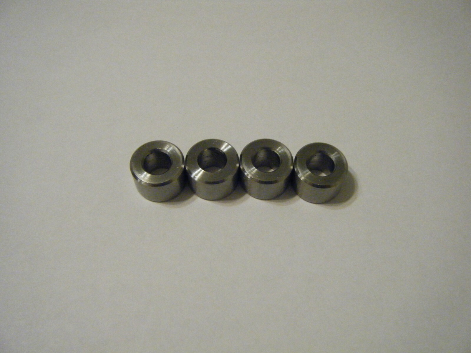 Round Stainless Steel Spacers, 3/4″o.d.x 3/8″ id x 1/2″ long (pk of 4) Item 39