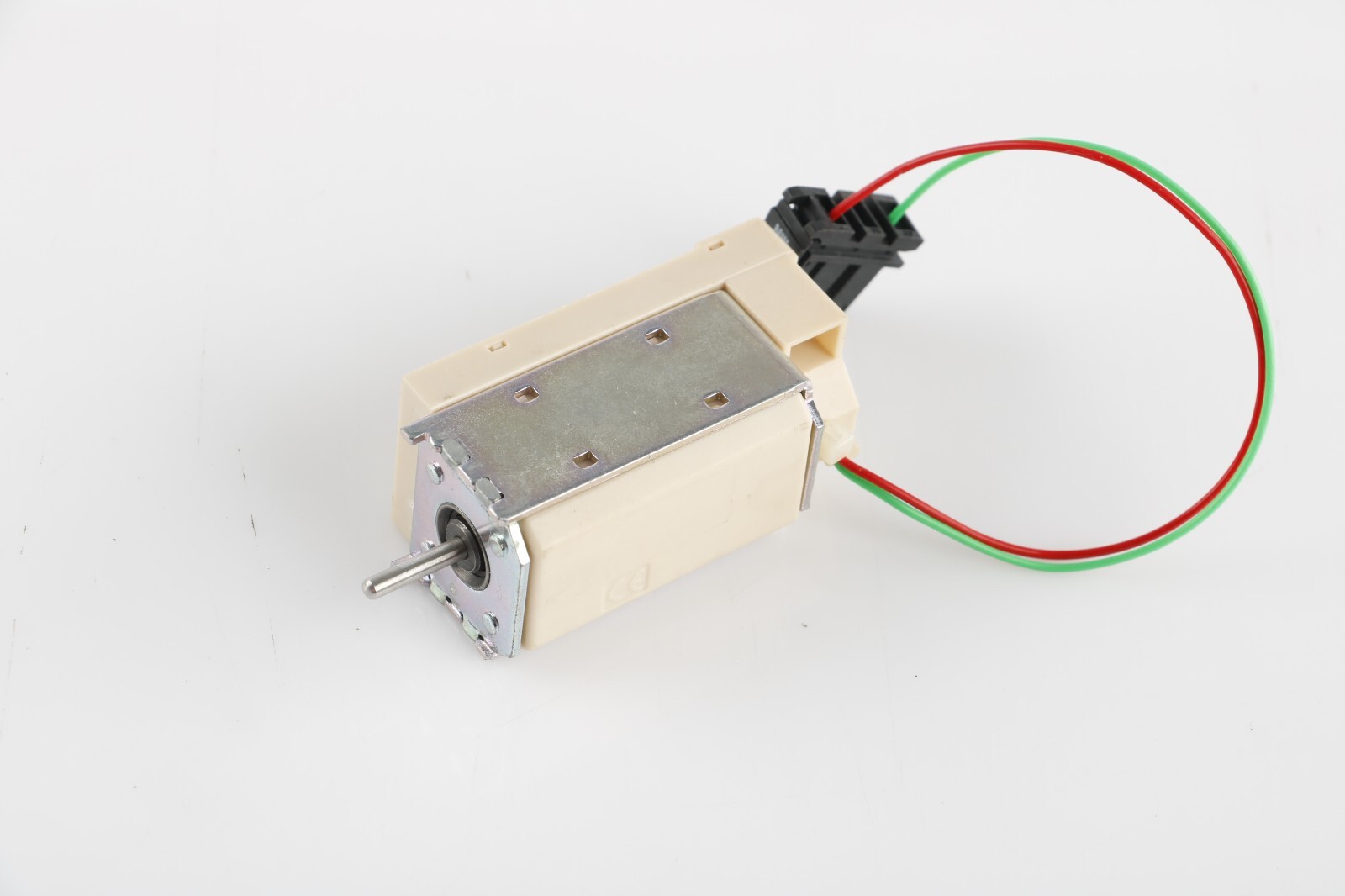 33673 Schneider ACB NW NT opening undervoltage release MN/UVR 380/480V AC