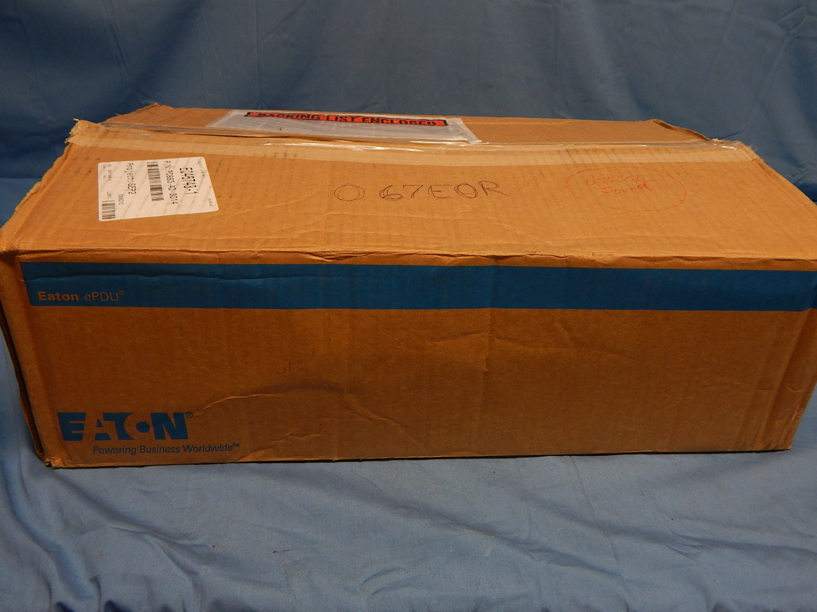 NEW Eaton PC883-AD-3014 Rack Mount Power Distribution Unit 120/208V