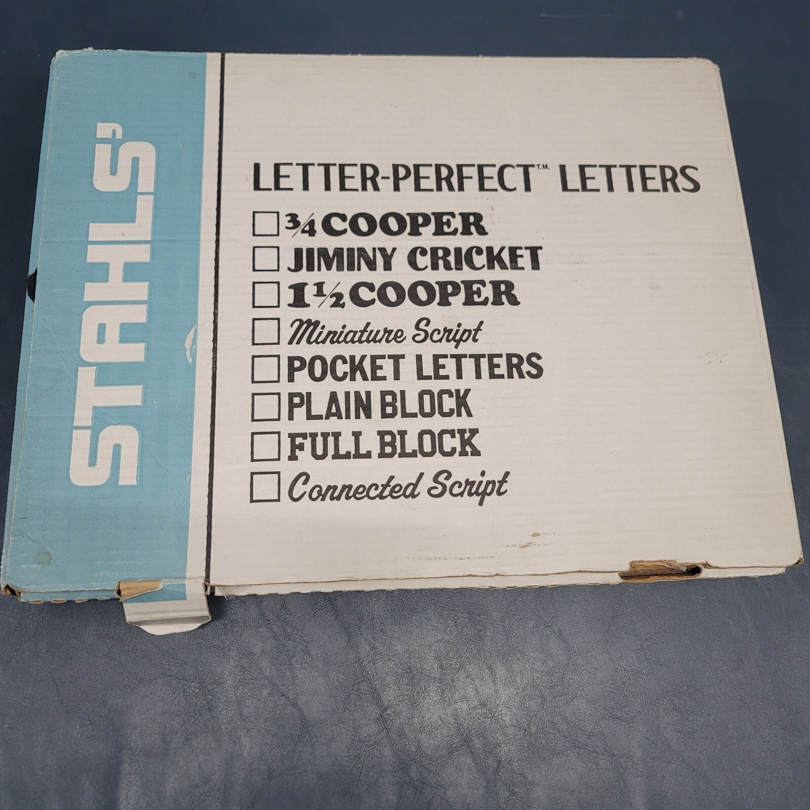 Stahls Vintage Heat Press Varsity Vinyl Letters 2″ Mixed Lot – Various Colors