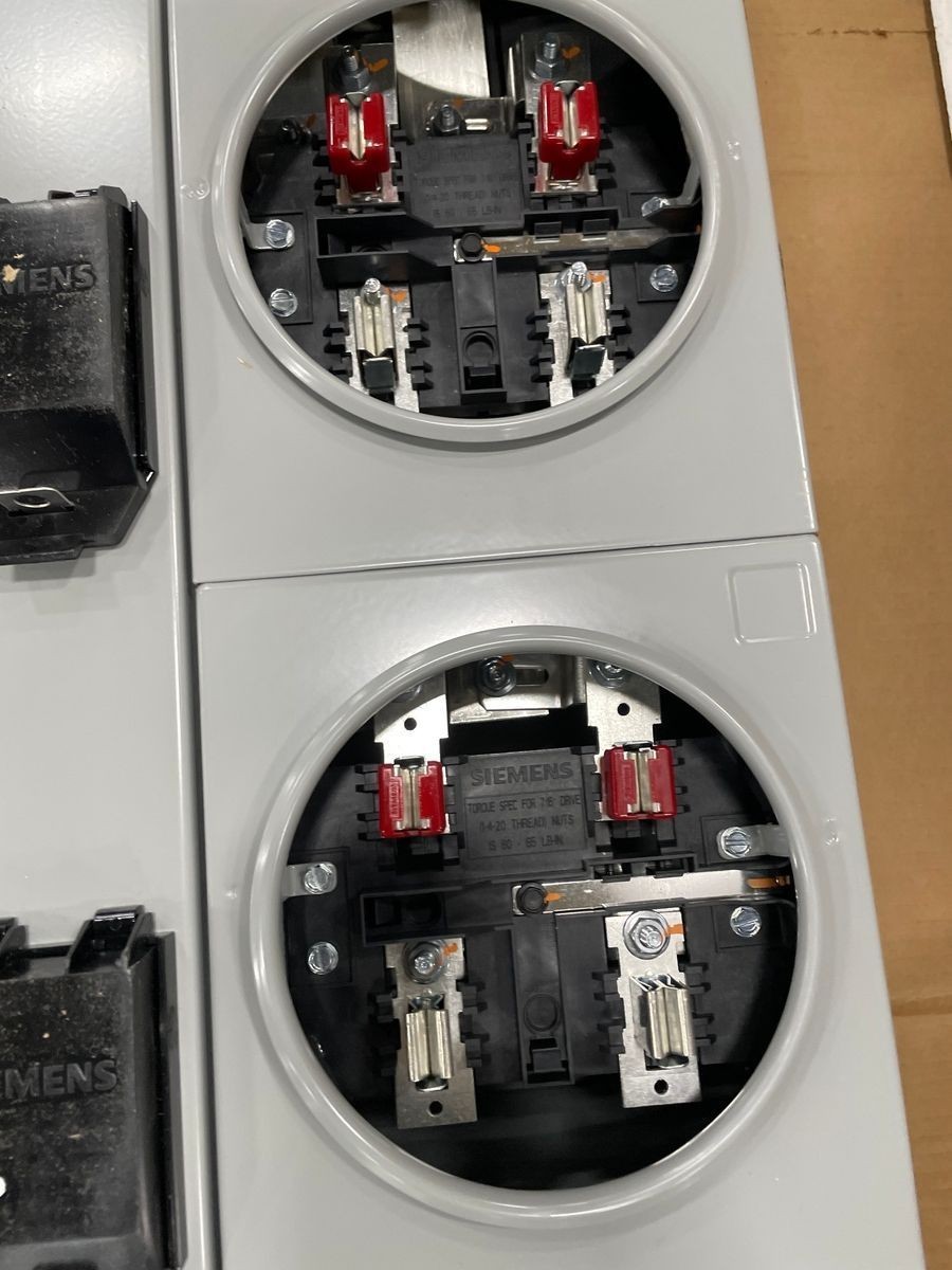 Siemens WMM31125 Power Mod 3-Gang 125A 1200A Bus 240V 4-Jaw Ring Meter Stack 1PH
