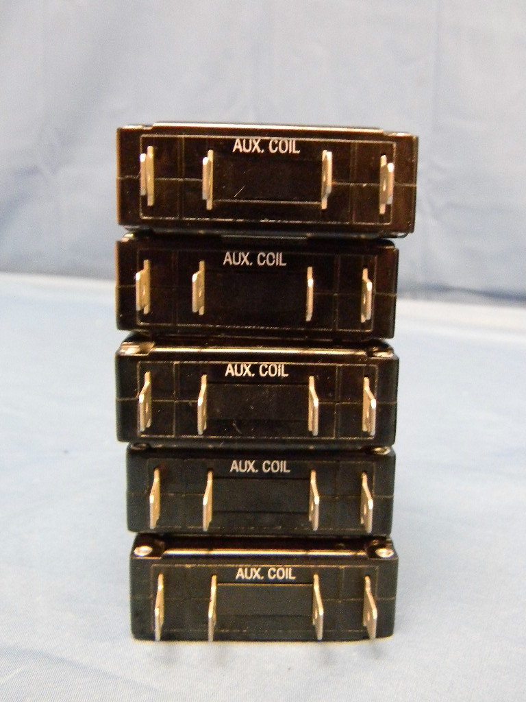 (10) NEW Sensata/Airpax 15A 65V-max APGN2-28952-1 DC Circuit Breakers