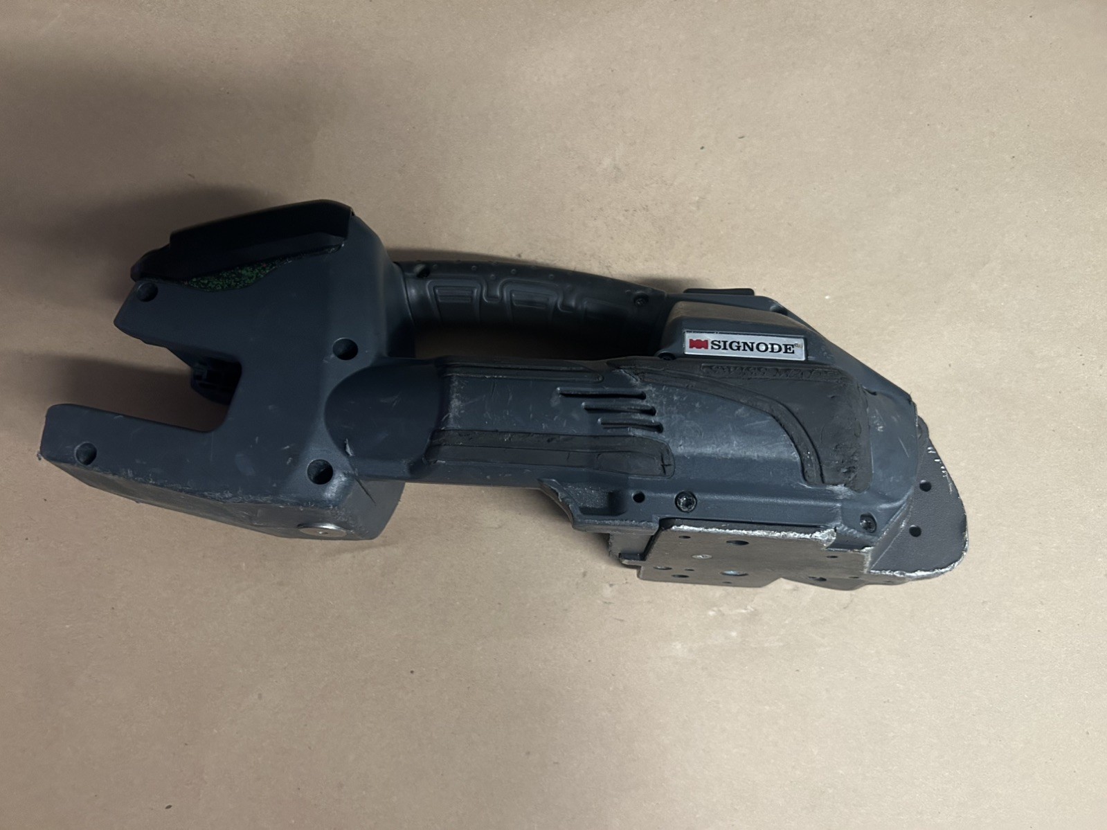 Signode BXT3-19 Battery Powered Strapping Tool With Batt and Charger