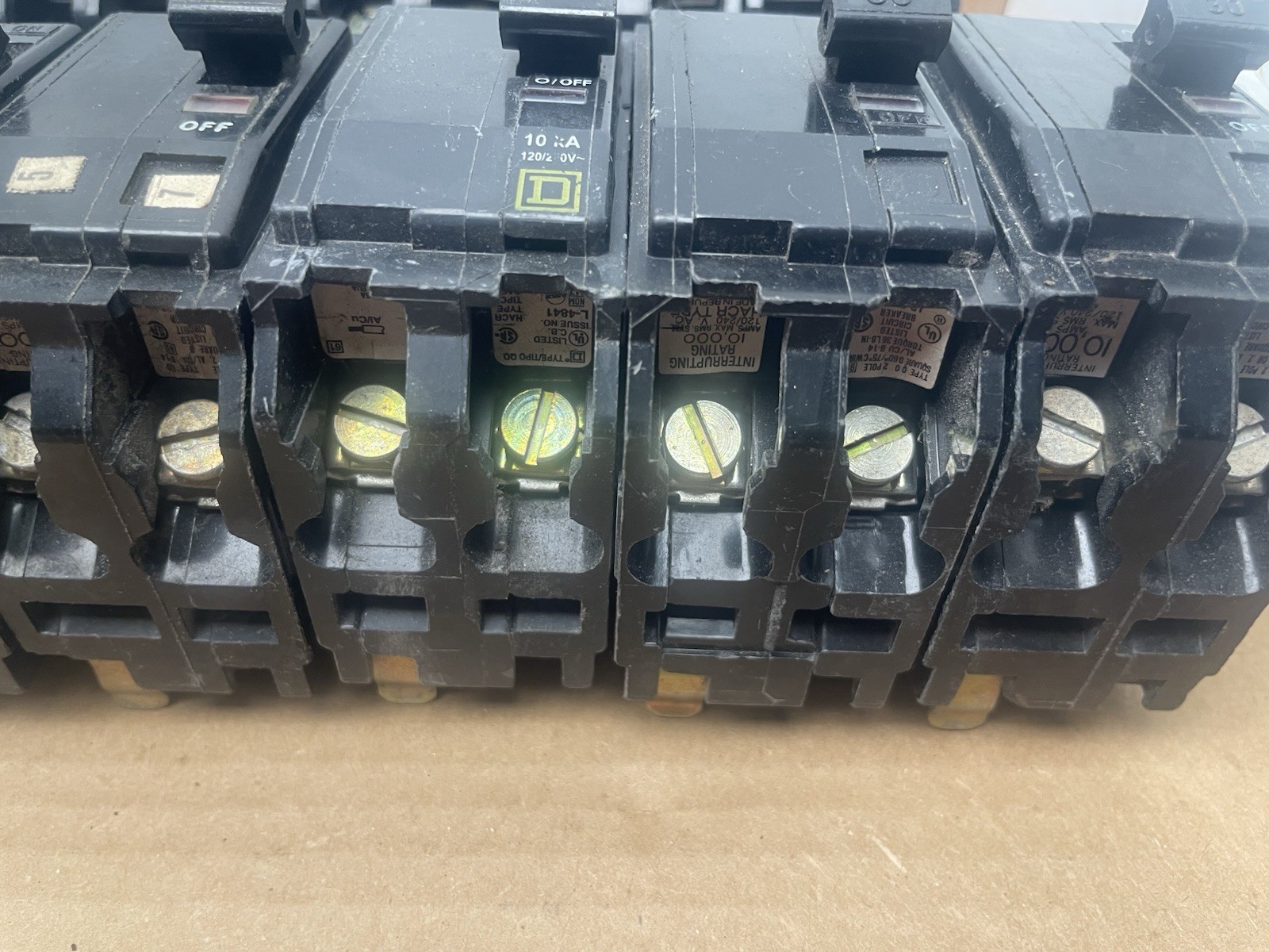 LOT (17) SQUARE D QO230 QO240 QO250 QO260 CIRCUIT BREAKER LOT 2 POLE PLUG-IN