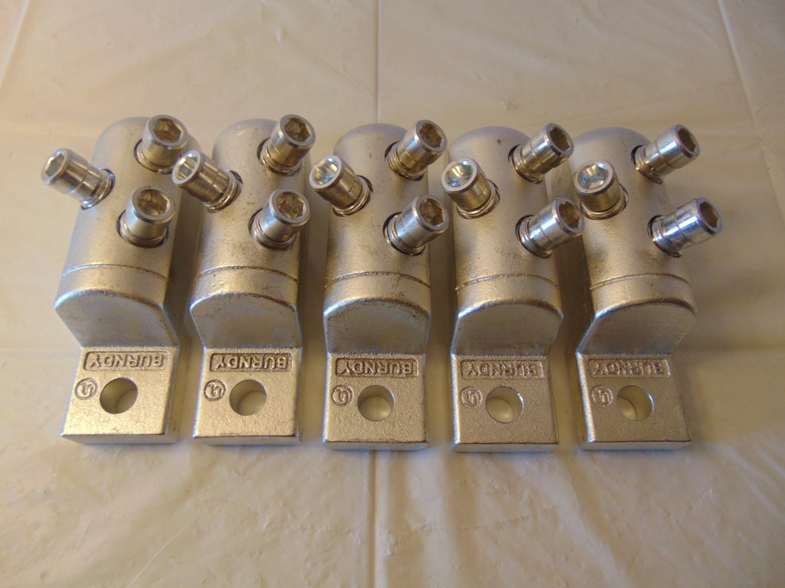 5 KASB39U12 Burndy Terminal QIKSHEAR Lug Series, 600-750 kcmil 1-hole Shear Bolt
