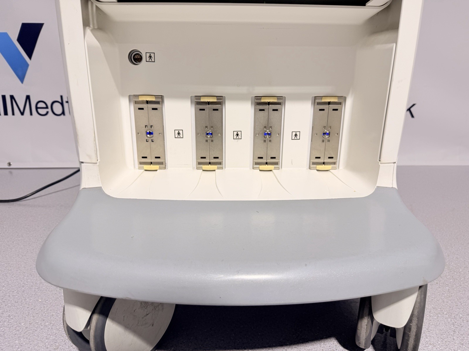 GE Voluson E8 Expert Ultrasound | 2 Probes | 4D HDlive | All Options | Warranty