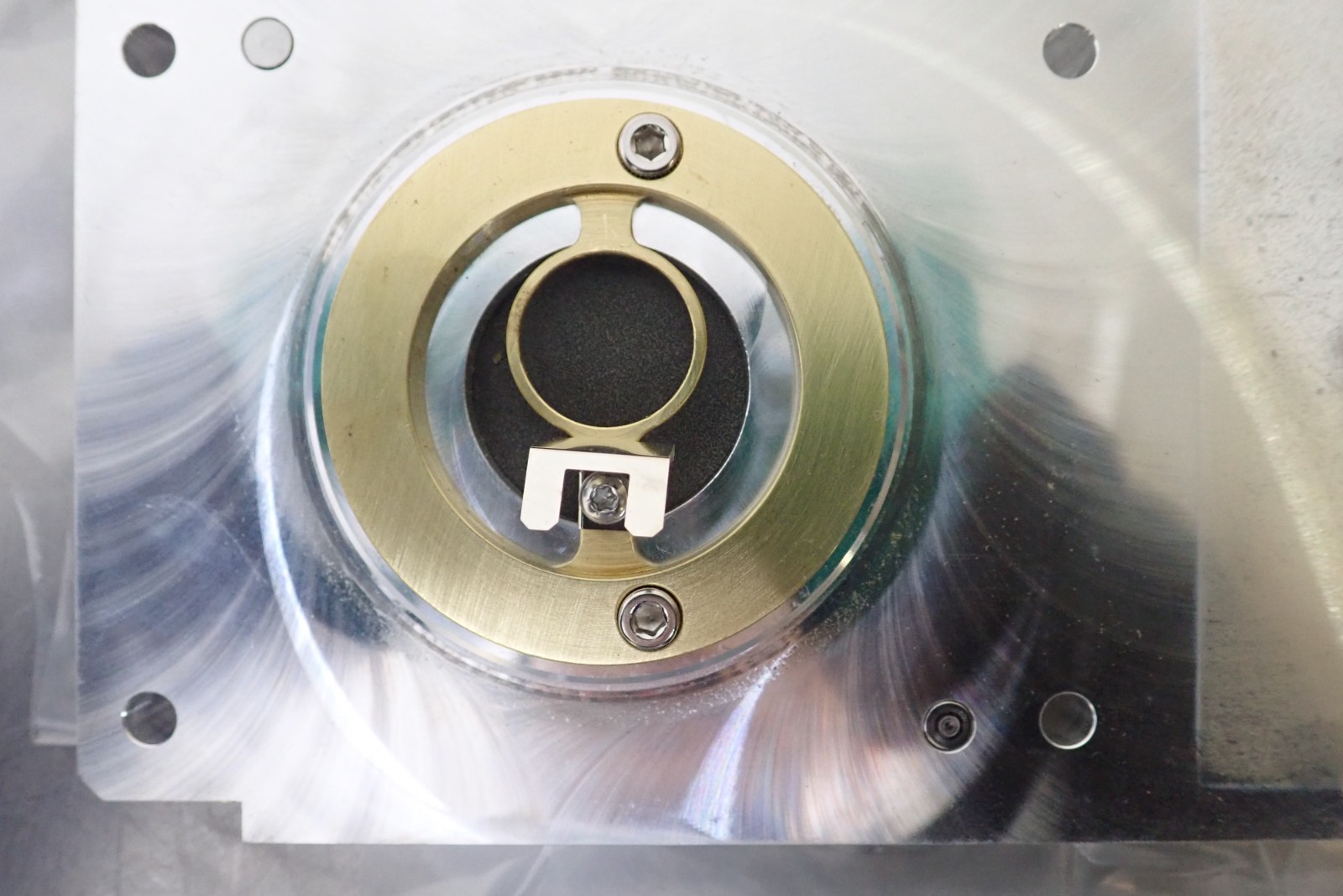 Agilent Technologies G3280-60420 Gate Valve Assembly
