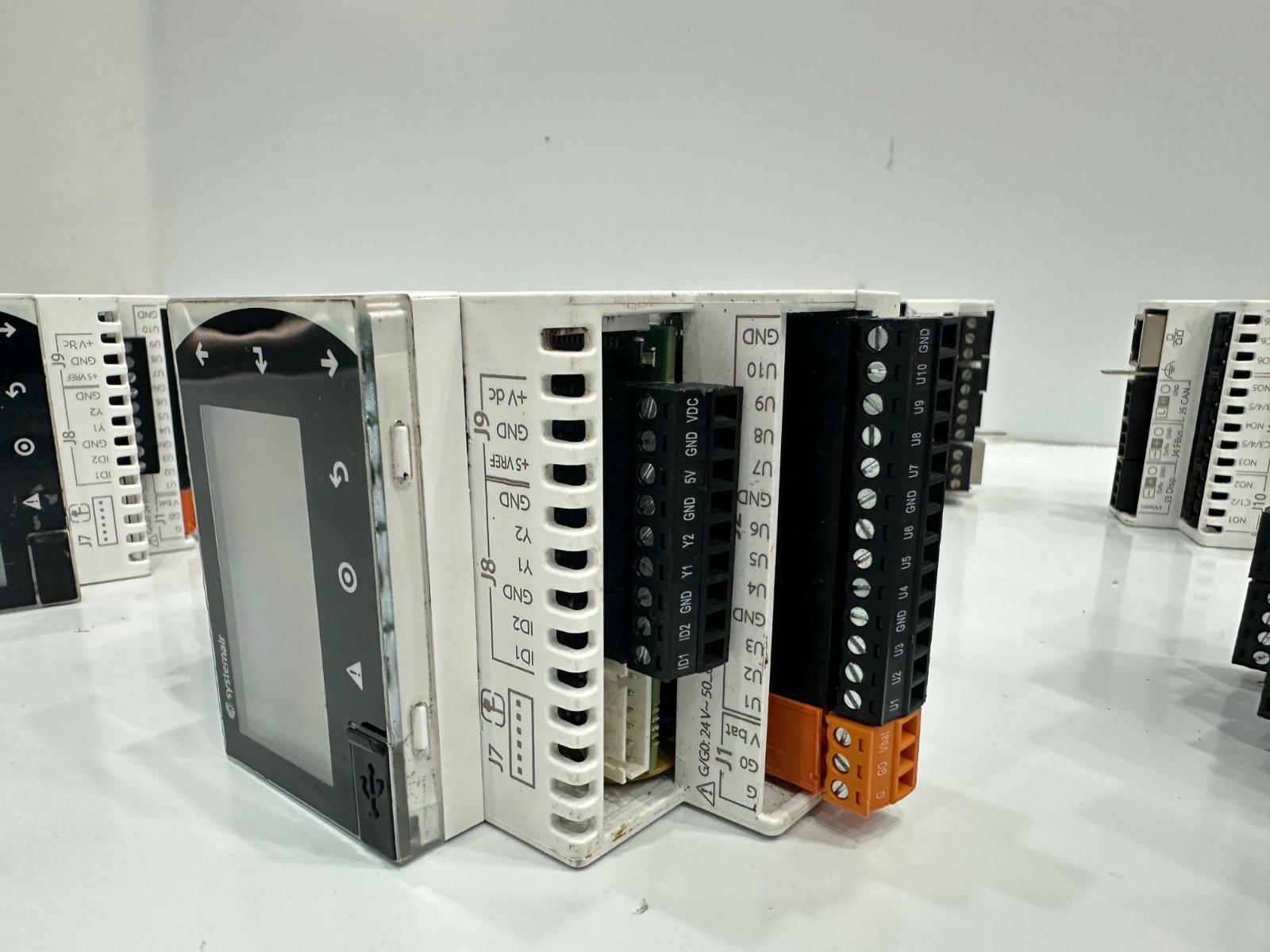 Carel Code P+D0N0NH1DEF1 systemair c.pCO Mini Controller