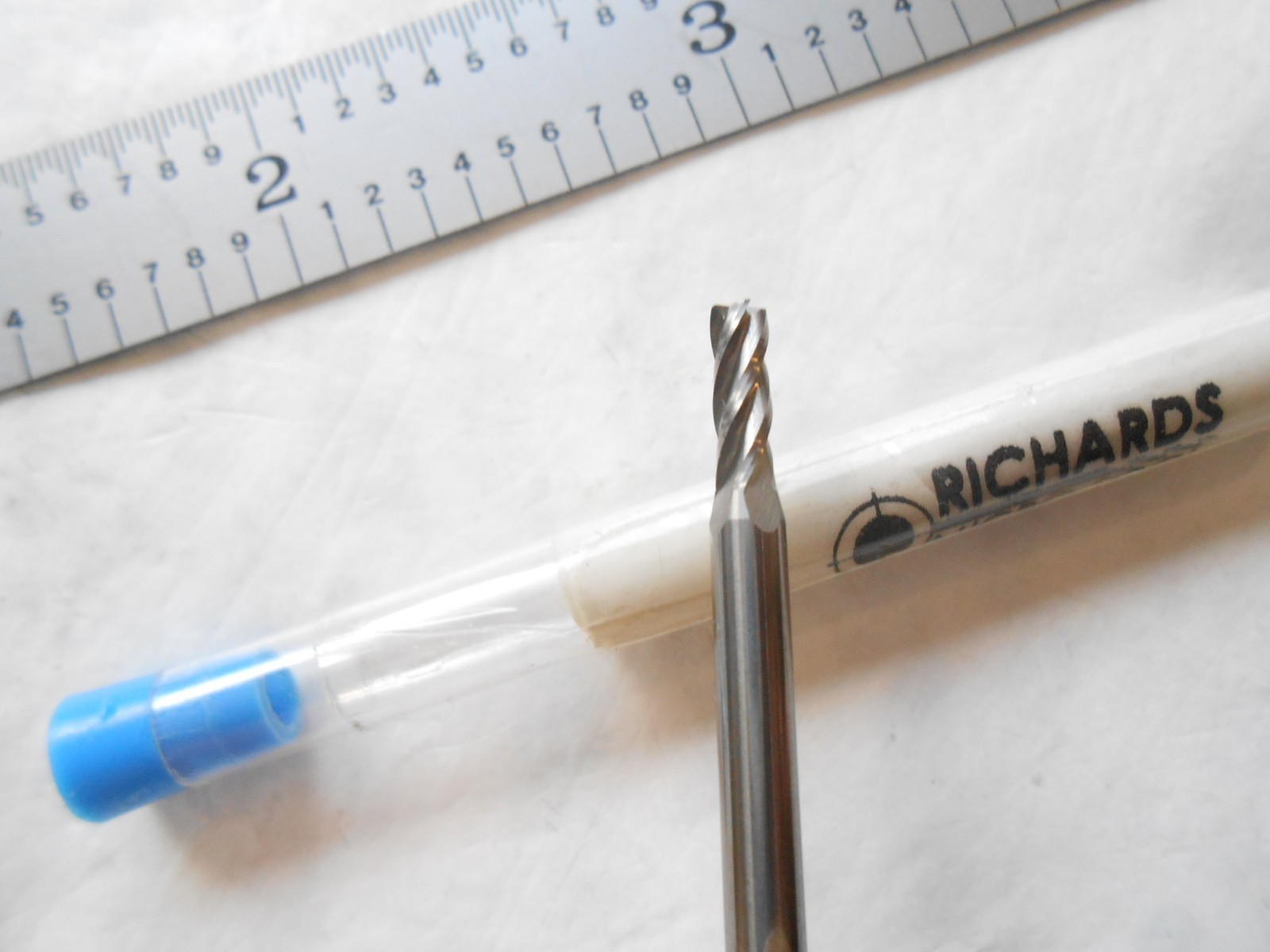 NEW RICHARDS USA .100″ CUT DIA X .300″ X 1-1/2″ L X .010″ CR 4FL CARBIDE ENDMILL