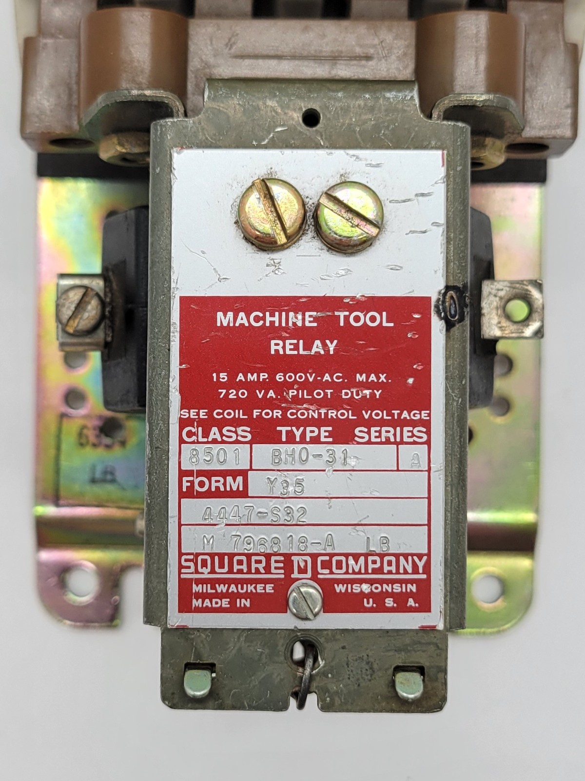 Square D 501 BH0-31 Machine Tool Relay 15A 4P 600V Series A 120/110V Coil