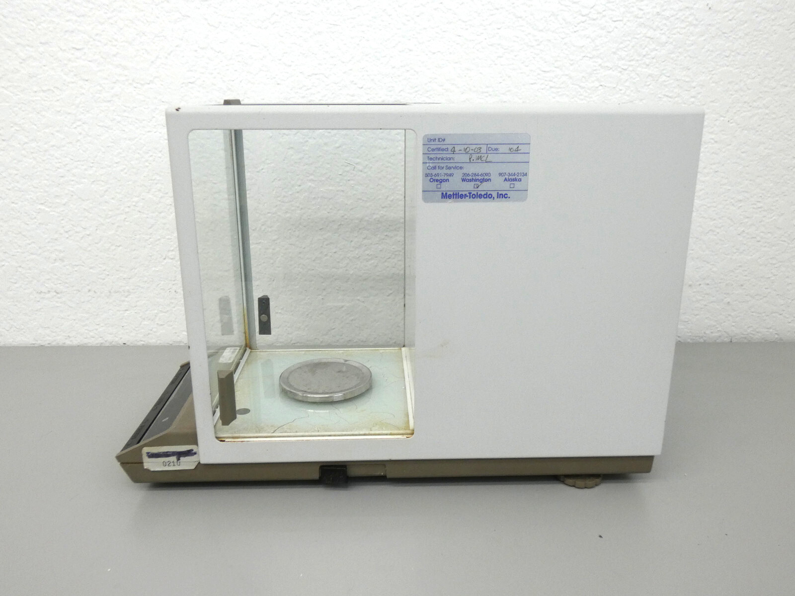 Mettler Toledo AE 100 Analytical Balance, 0.1 mg to 100g