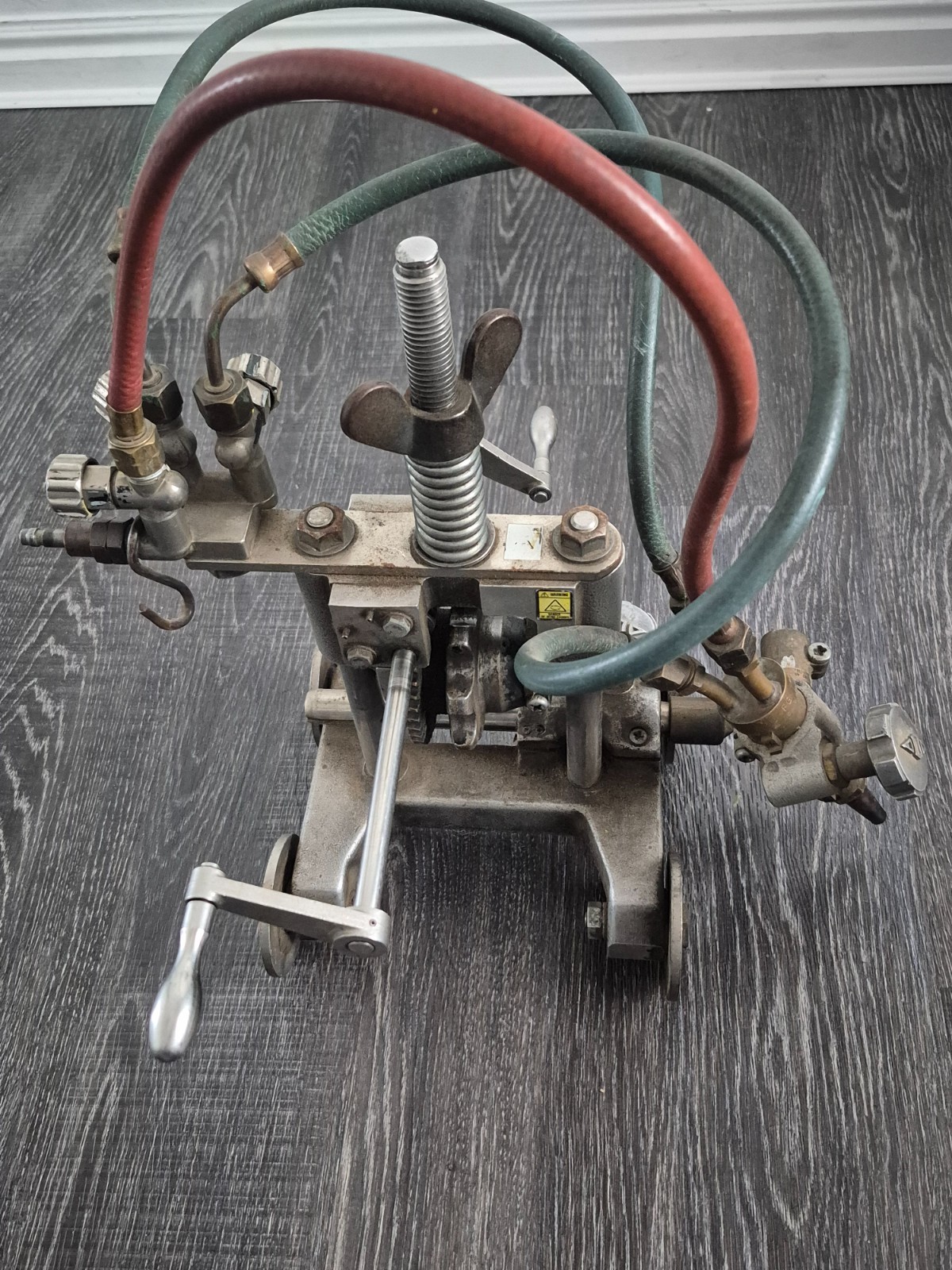 MANUAL PIPE CUTTING BEVELING MACHINE TRACK TORCH