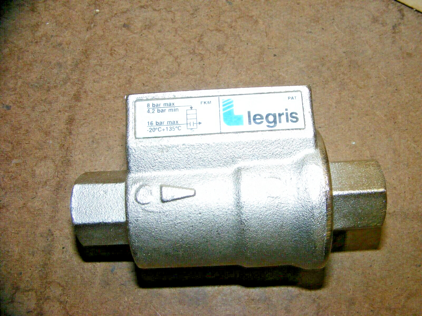 Legris Axial Valve 4202 10 17 20 NOS (zz5)