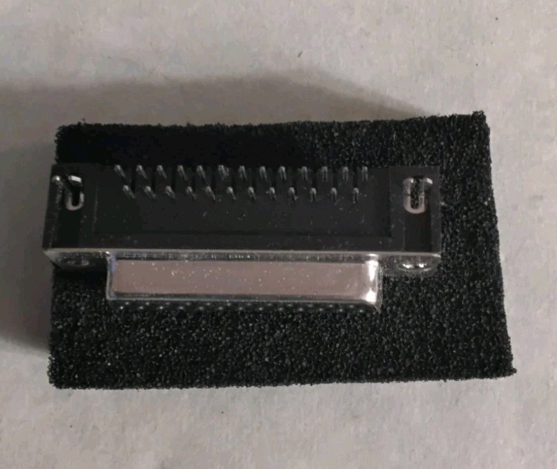 D-SUB CONNECTOR 25 POSITION FEMALE PCB MOUNT RIGHT ANGLE AMPHENOL BAG OF 10PCS