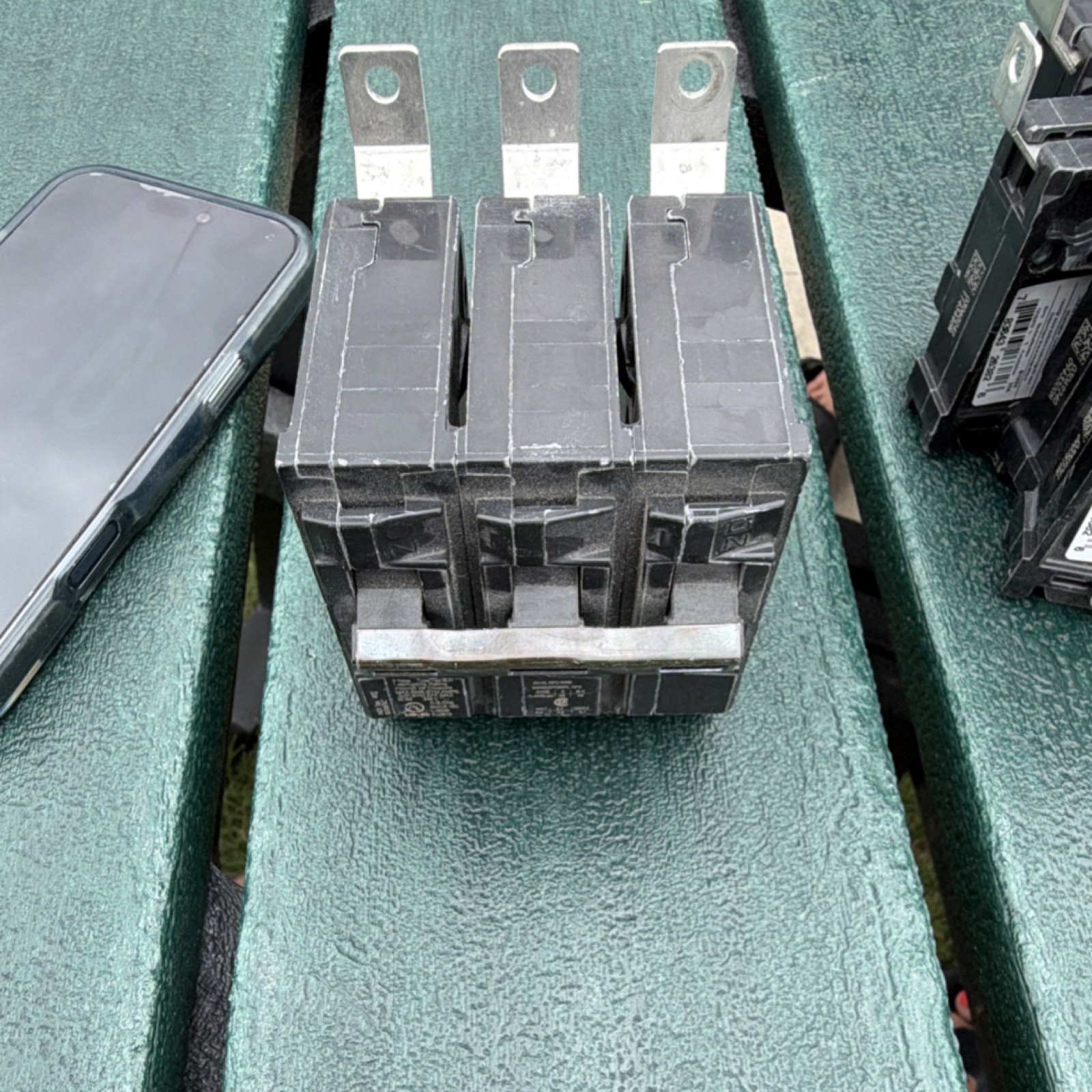 Siemens BQ BQ3B035A 35A 3-Pole 201-250V Plug-In Circuit Breaker Trip