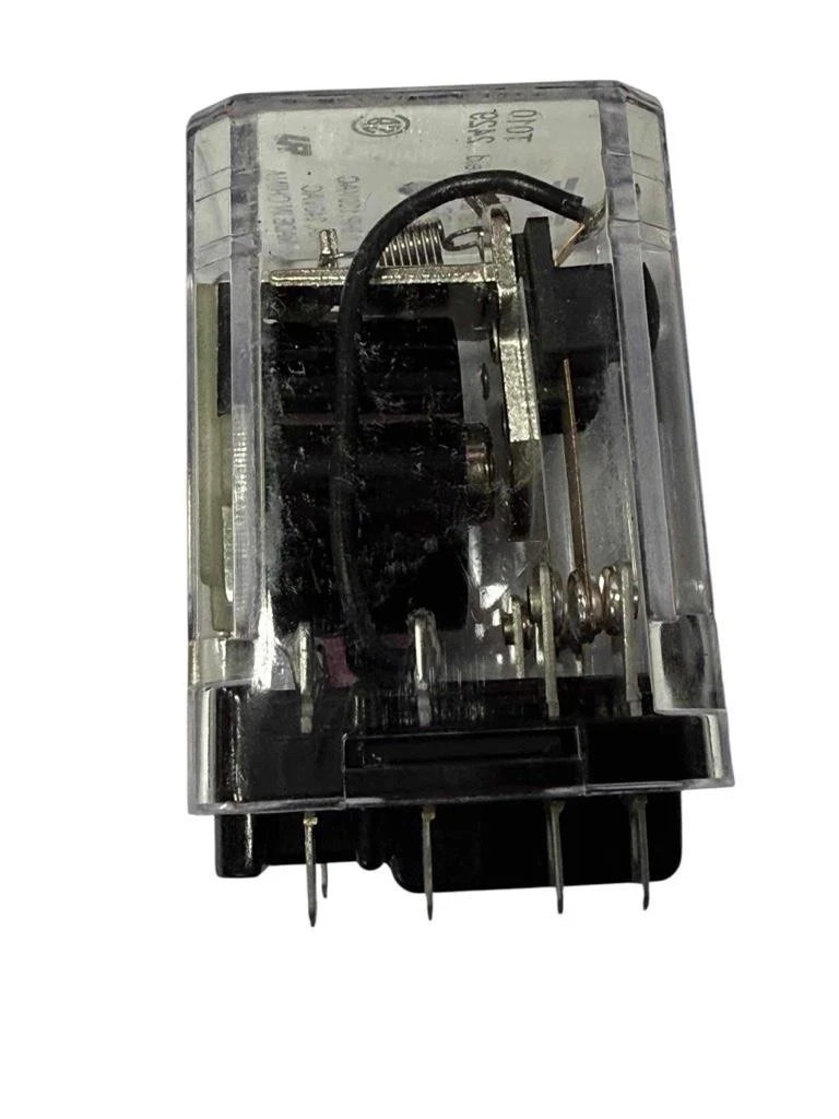 SIEMENS POTTER & BRUMFIELD 2 (TWO) KUP-11D15-24V RELAYS 24VDC 10A 120VAC 240VAC