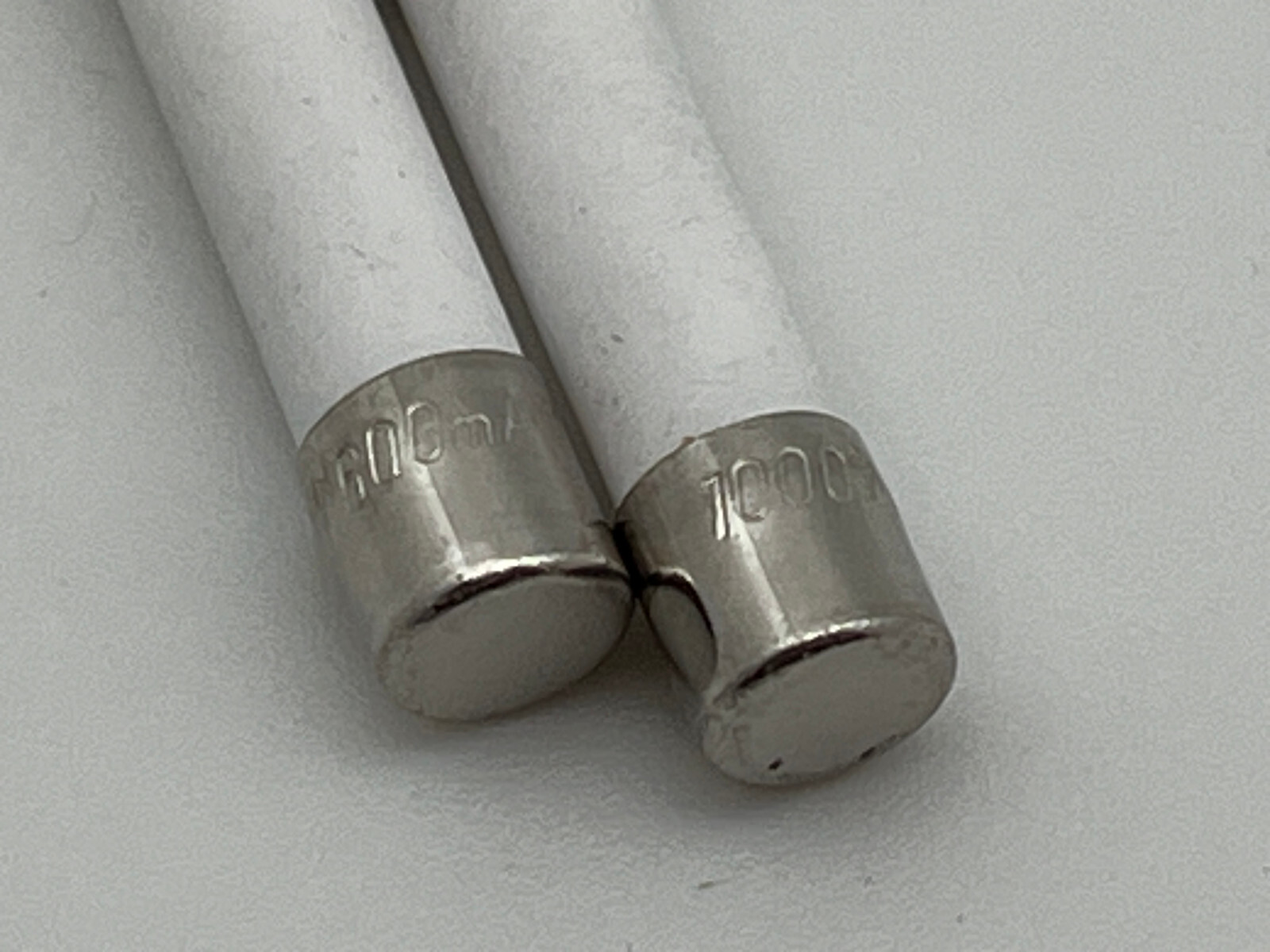 Ceramic Fast Fuse 6FF, 600mA 1000V, 6x32mm (2 pcs/pk) for Digital Multimeters