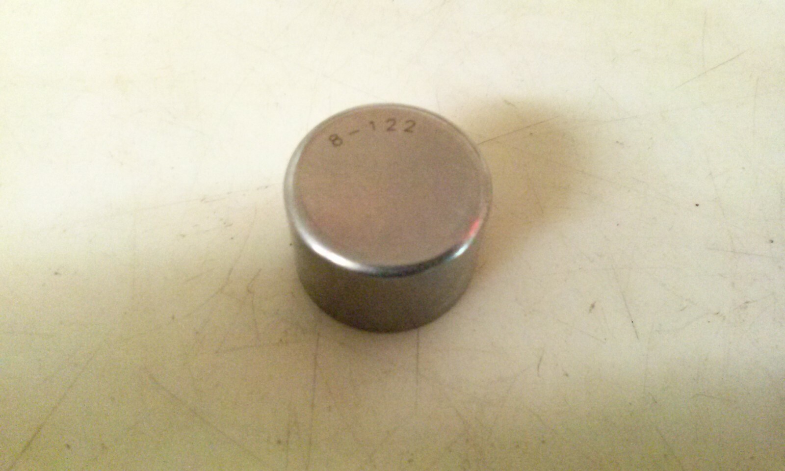 No name 8122 / F-392379 sealed closed end needle bearing