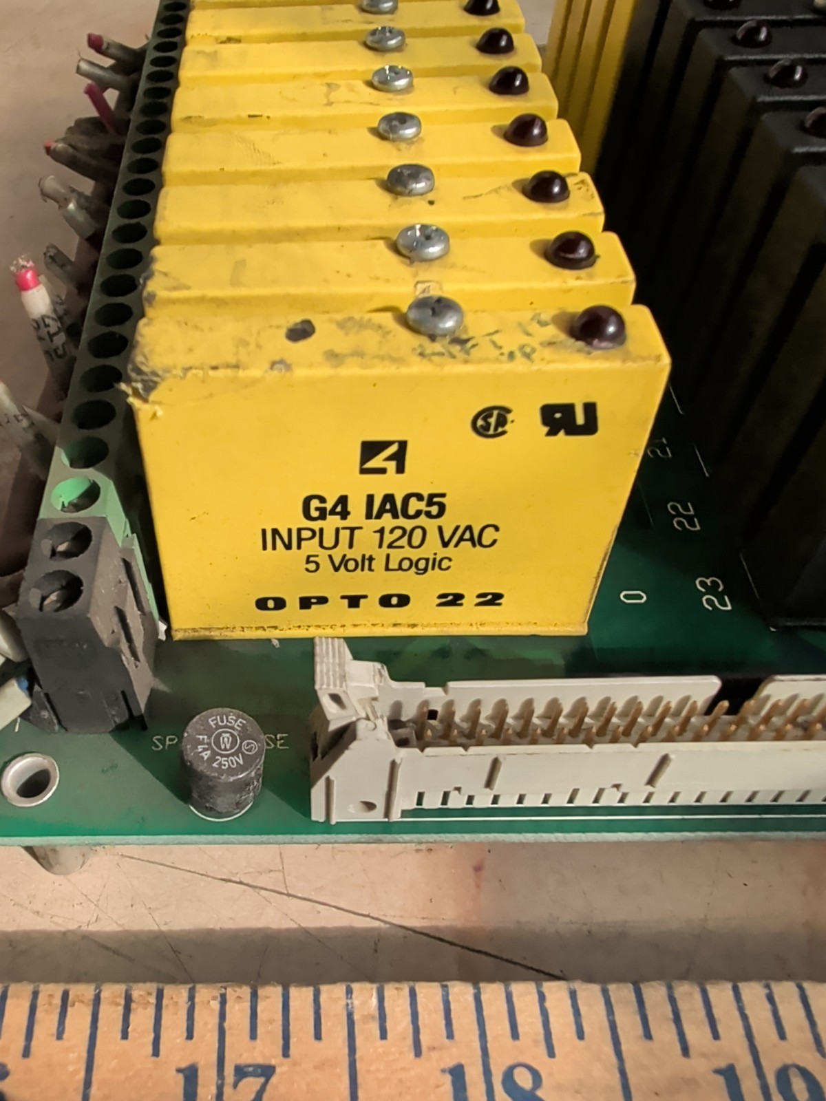 OPTO 22 G4PB24 TERMINAL BOARD W/ (16) G4IAC5 INPTUT (8) G40AC5 OUTPUT MODULES