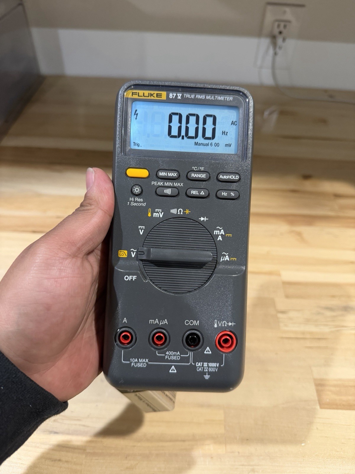 FLUKE 87V TRUE RMS MULTIMETER (PARTS ONLY) FOR PARTS – SHIPS FAST