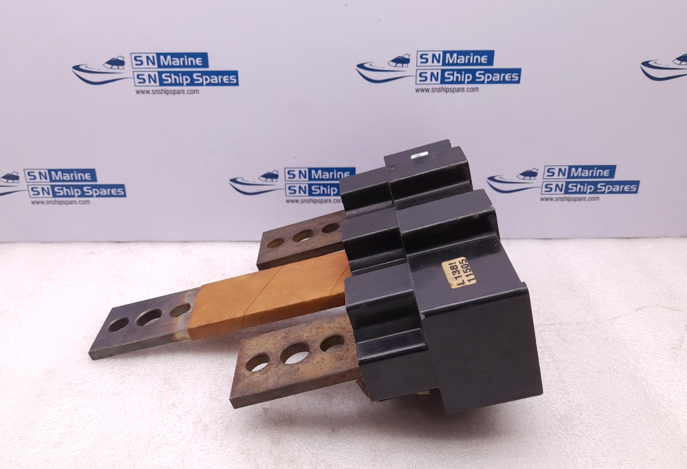 General Electric TJ63PD1A PLUG-IN MOUNTING BASE ASSEMBLY