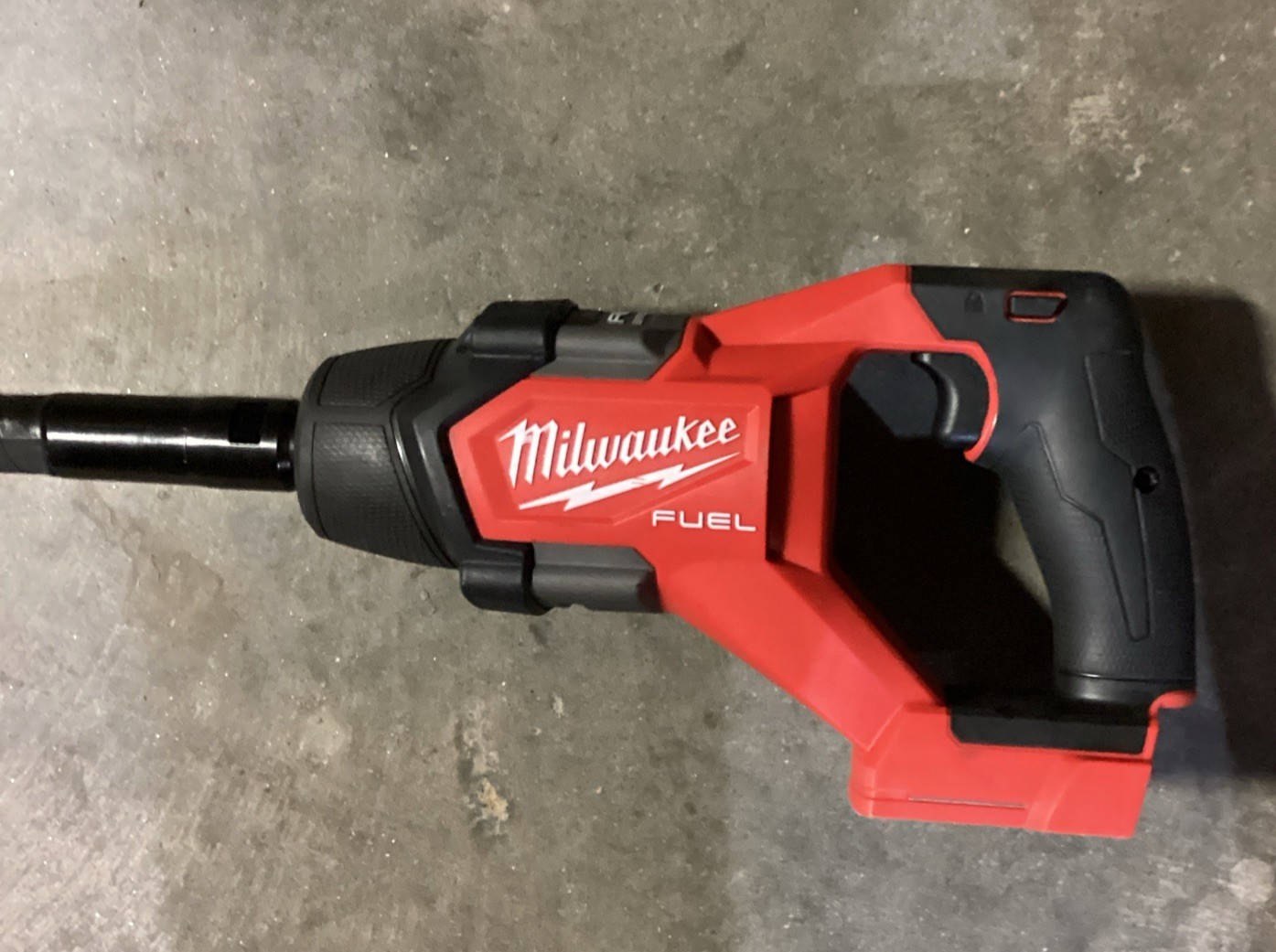 Milwaukee 2910-20 M18 4 Feet Concrete Pencil Vibrator (Bare Tool)