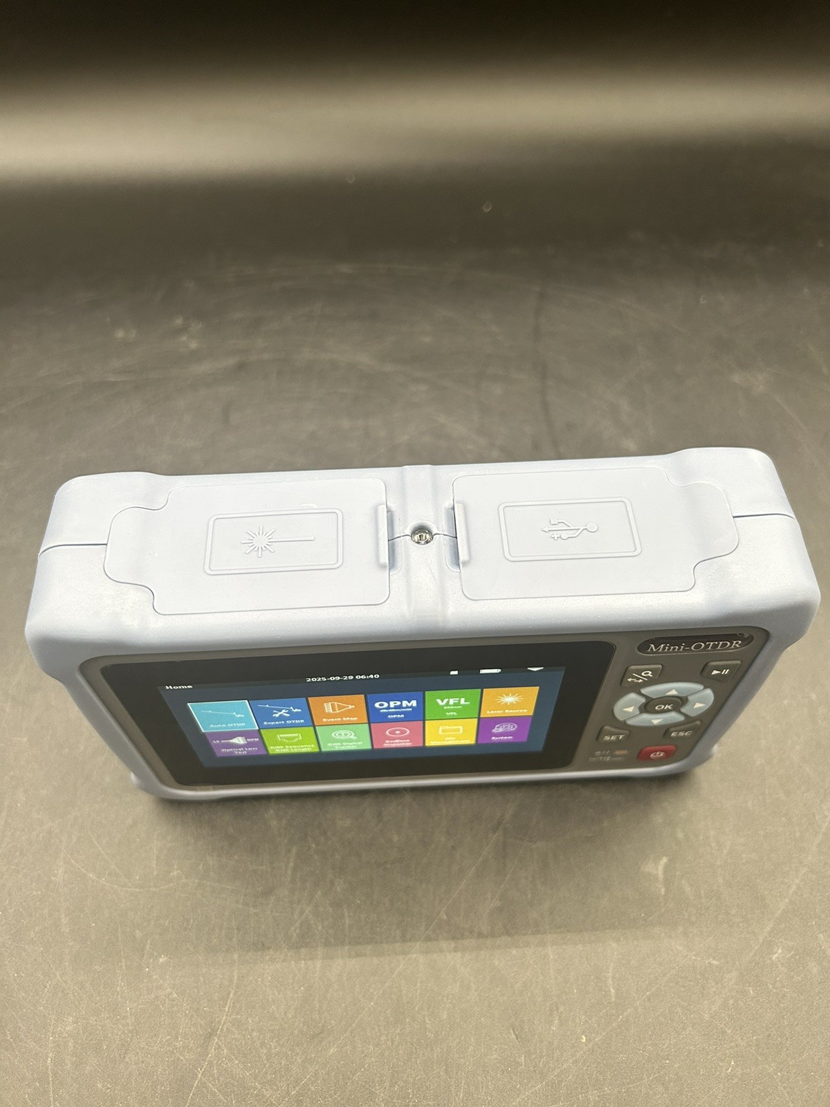 Mini-Pro Live SM OTDR 1610nm 22dB 4.3in Touch Screen