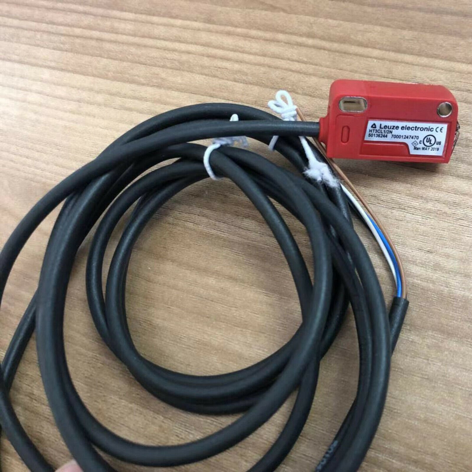 1PC New For Leuze HT3CL1/2N sensor In Box Free Shipping*