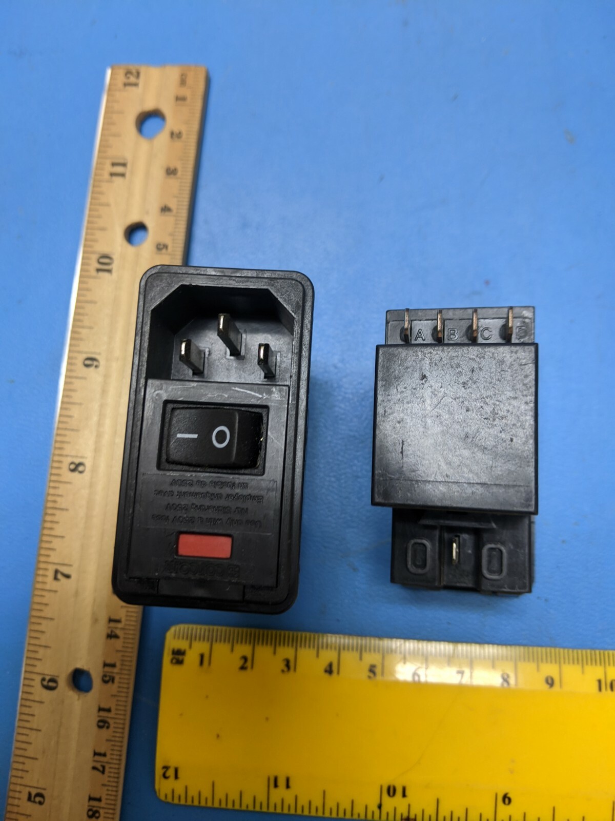 ( 2 PCS ) CORCOM PS0S0DBX0 , C1177A , POWER ENTRY MODULE, WITHOUT FUSE