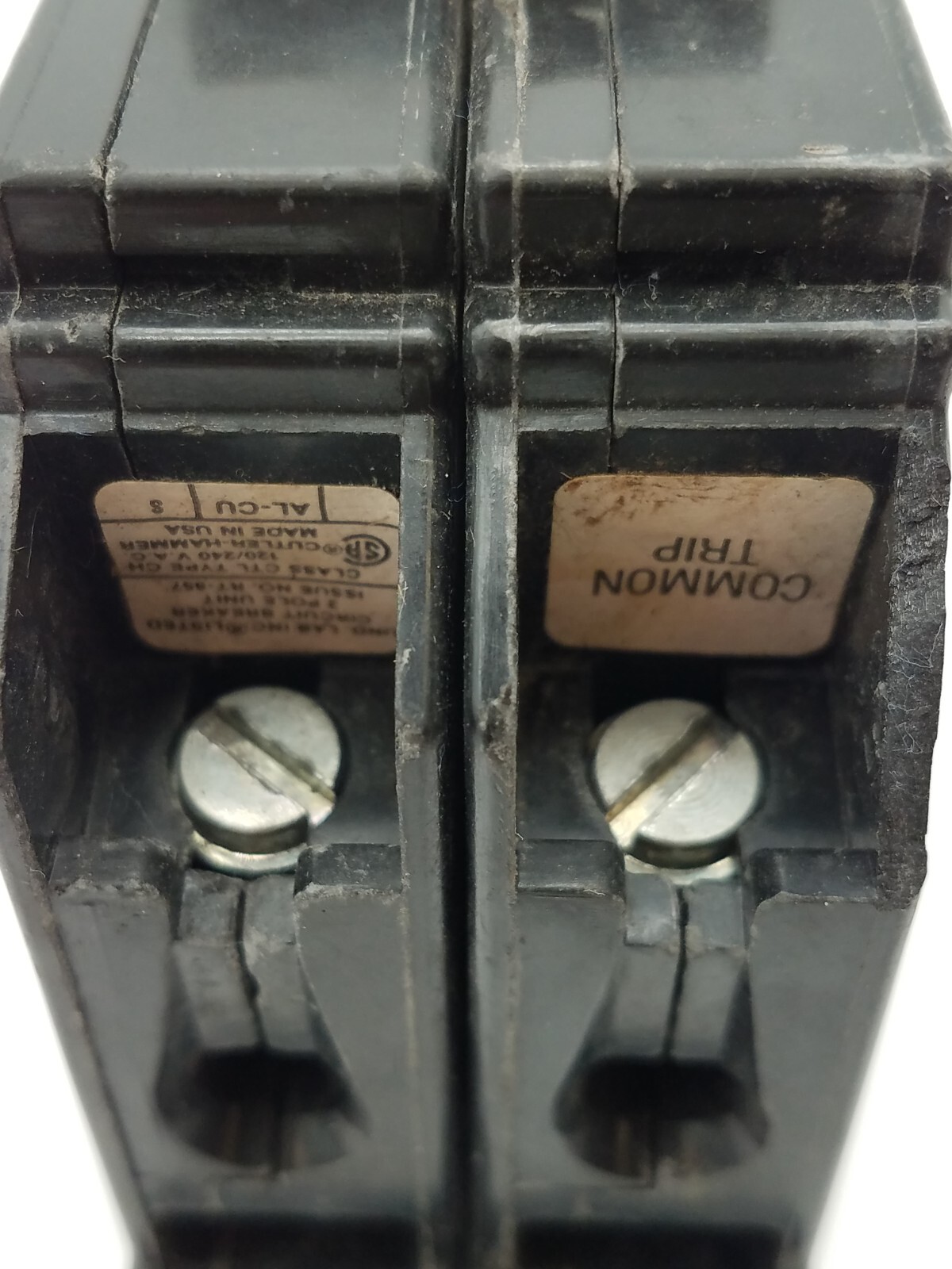 Cutler Hammer CH230 Circuit Breaker 30A 120/240V 2P 30 Amp Plug In Used