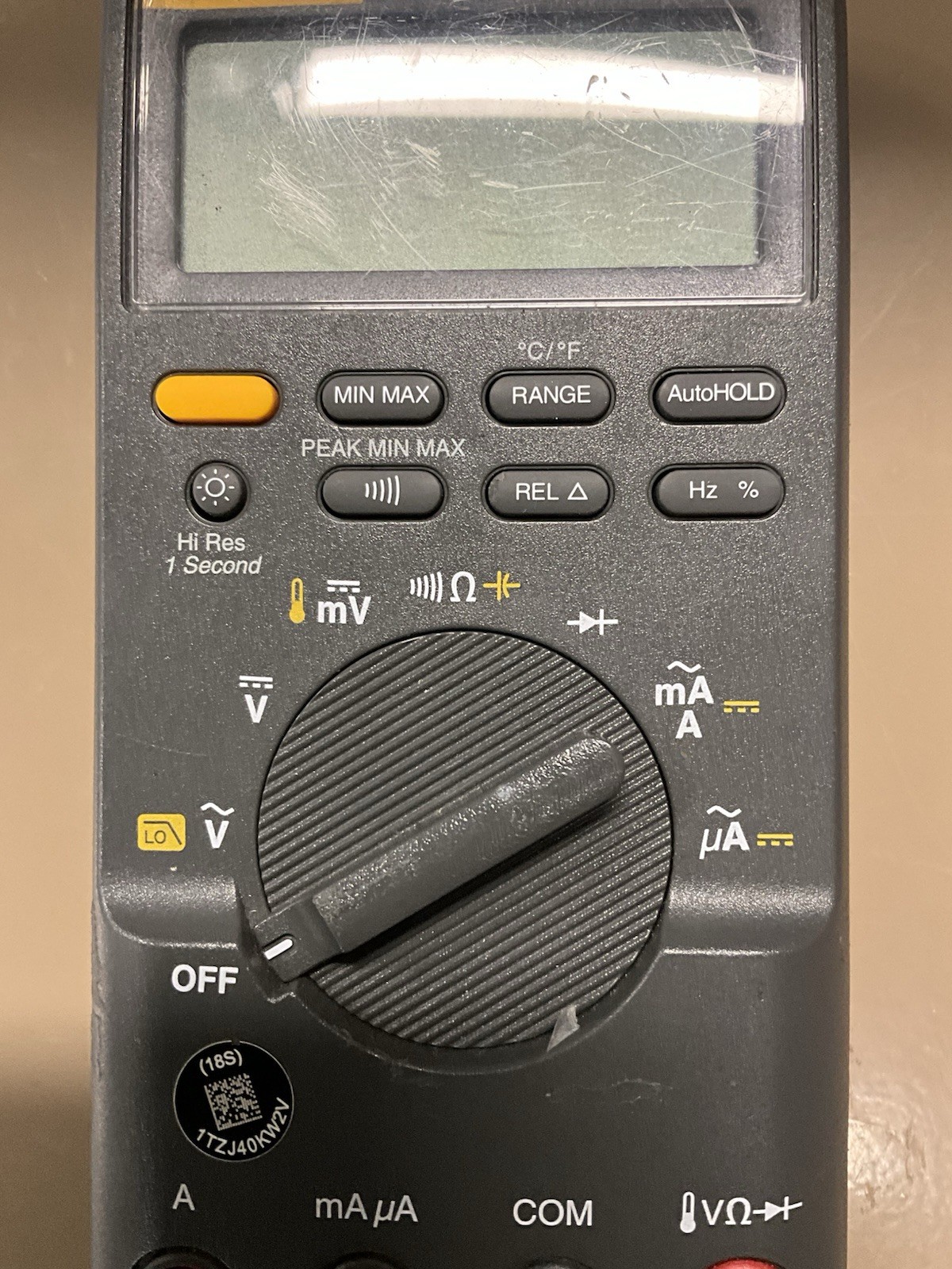 FLUKE 87 V TRUE RMS MULTIMETER POWERS ON