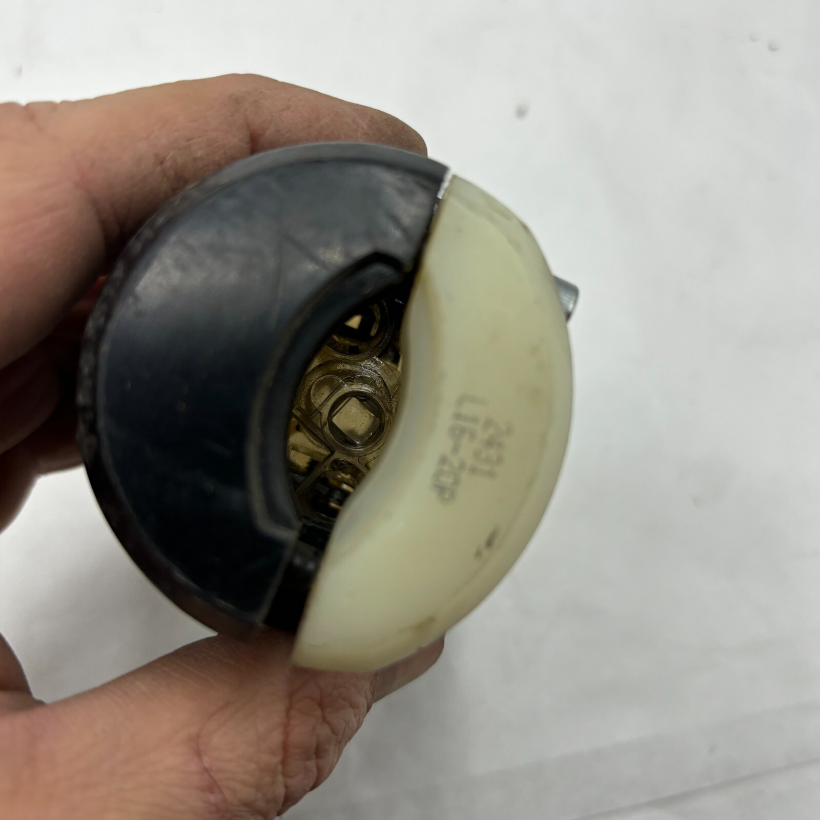 LEVITON NEMA L16-30 MALE END TWIST LOCK CONNECTOR 30A 480V, 2431 L16-20P🔔