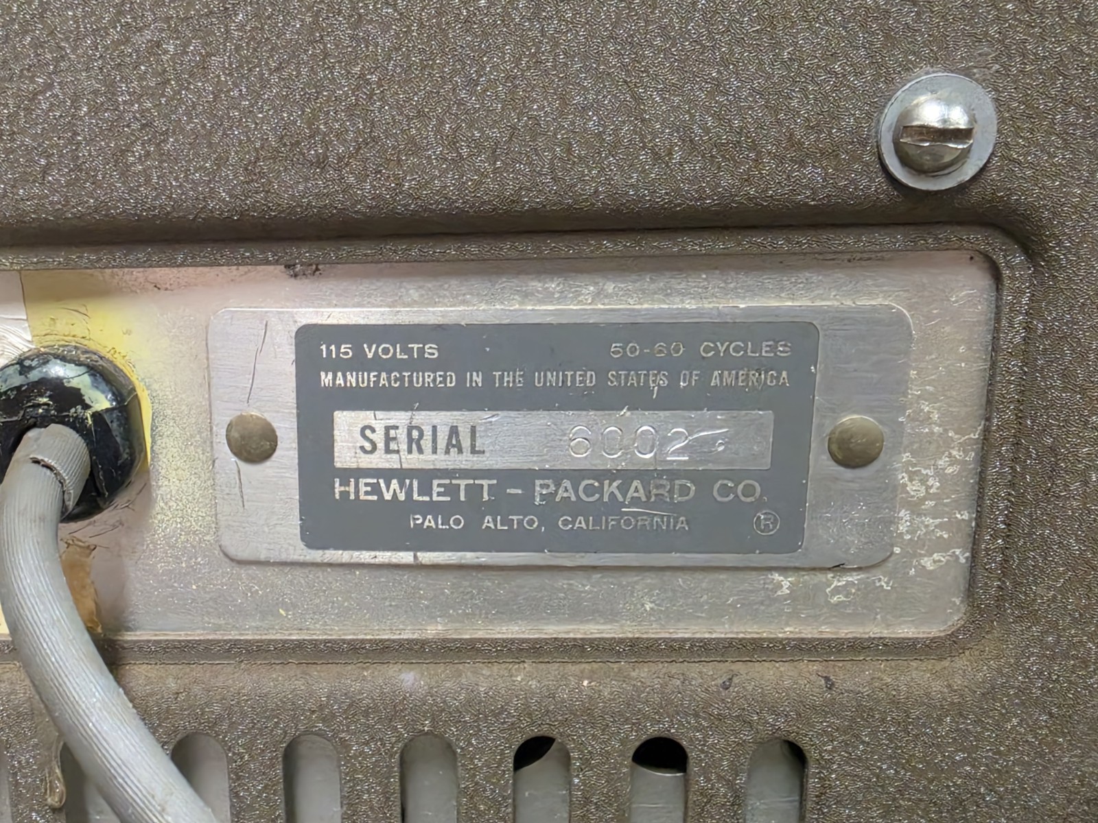 HP 200CD Oscillator – Vintage Audio Signal Generator – For Parts/Repair