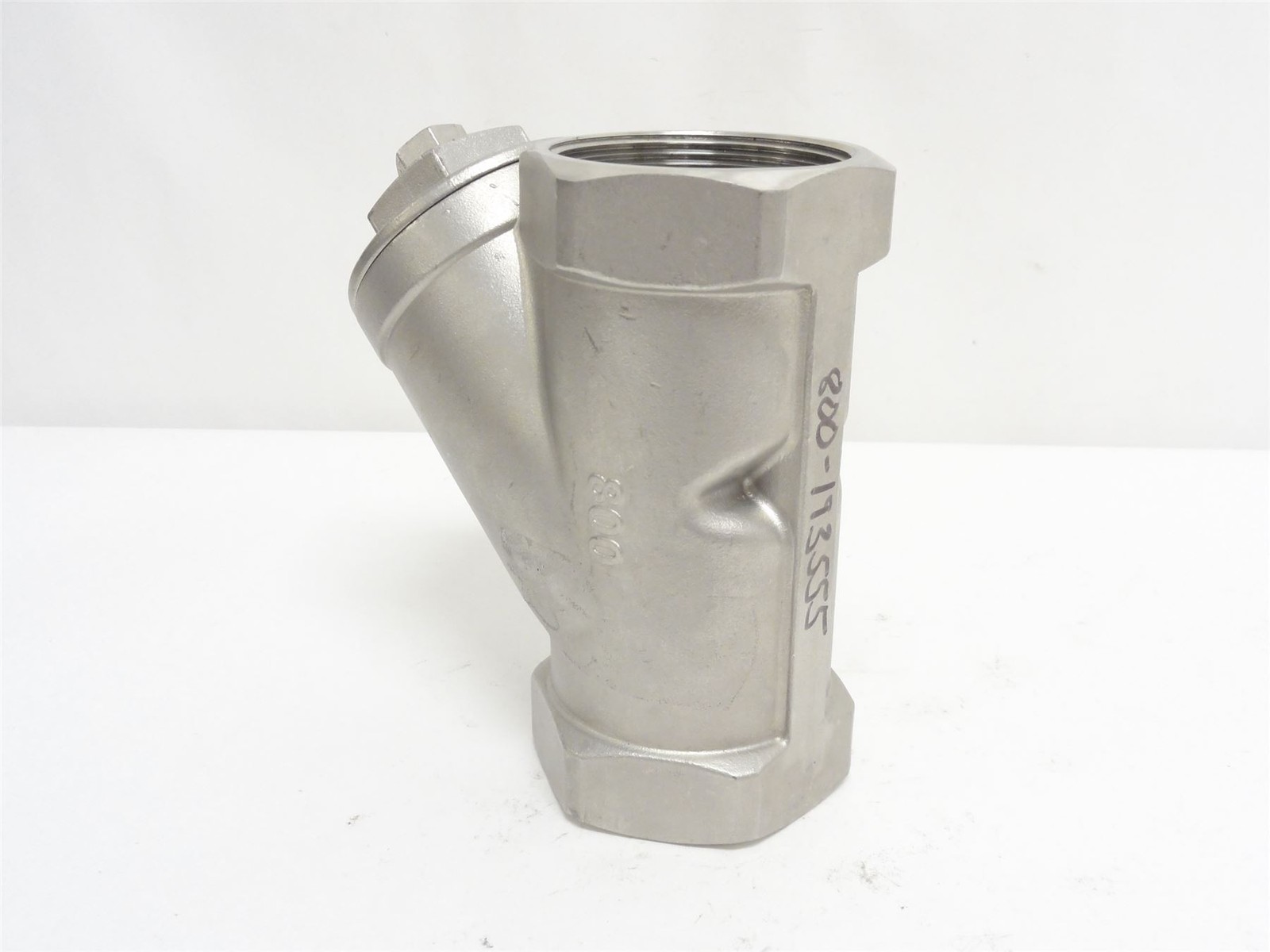 253974 New-No Box; Ind-Std 20XM23 Wye Pattern Strainer; SS; 2NPT; CF8M Body