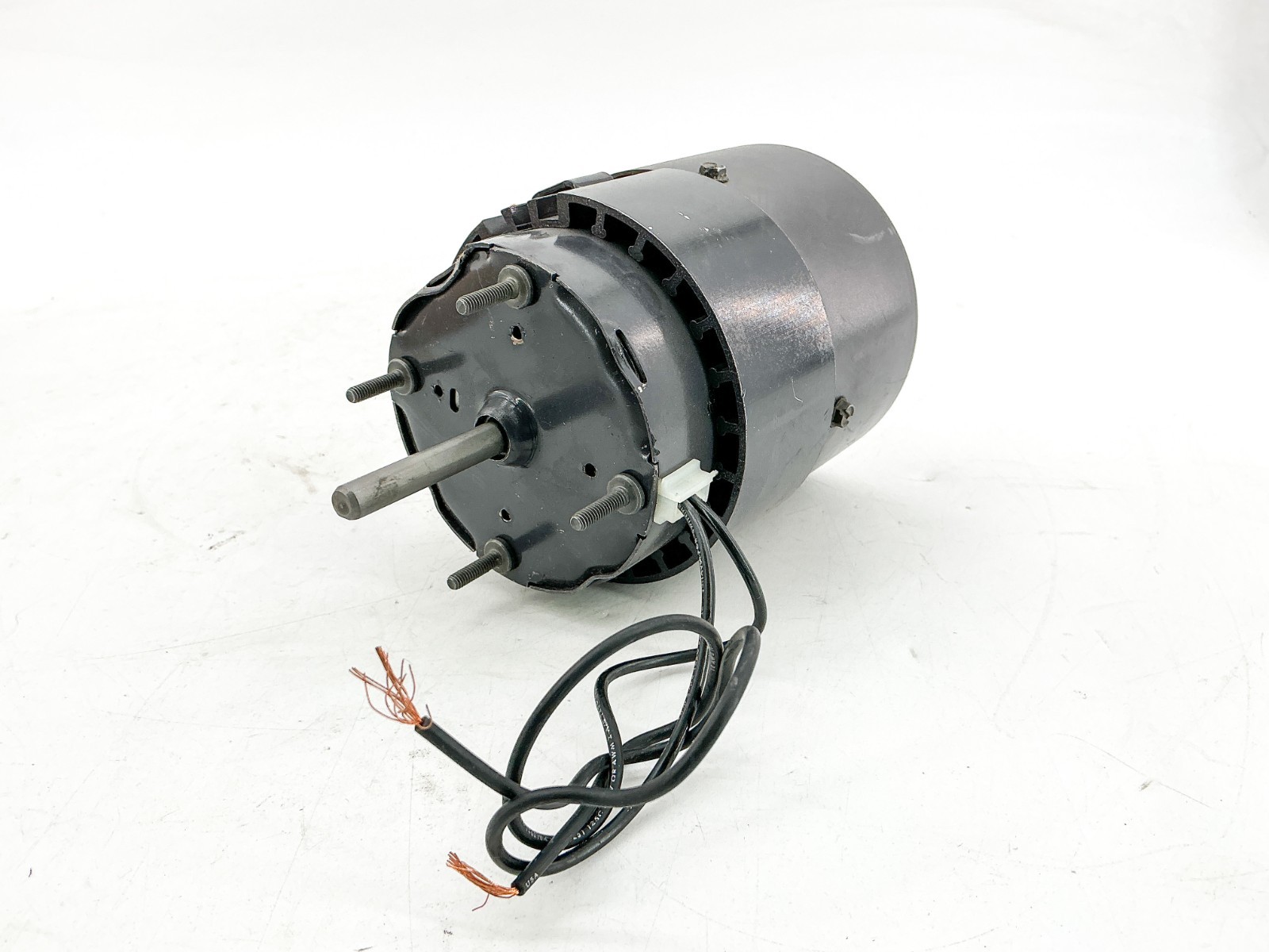 New Dayton 4M204D Electric Motor 115V 3000RPM 1/15HP 1PH