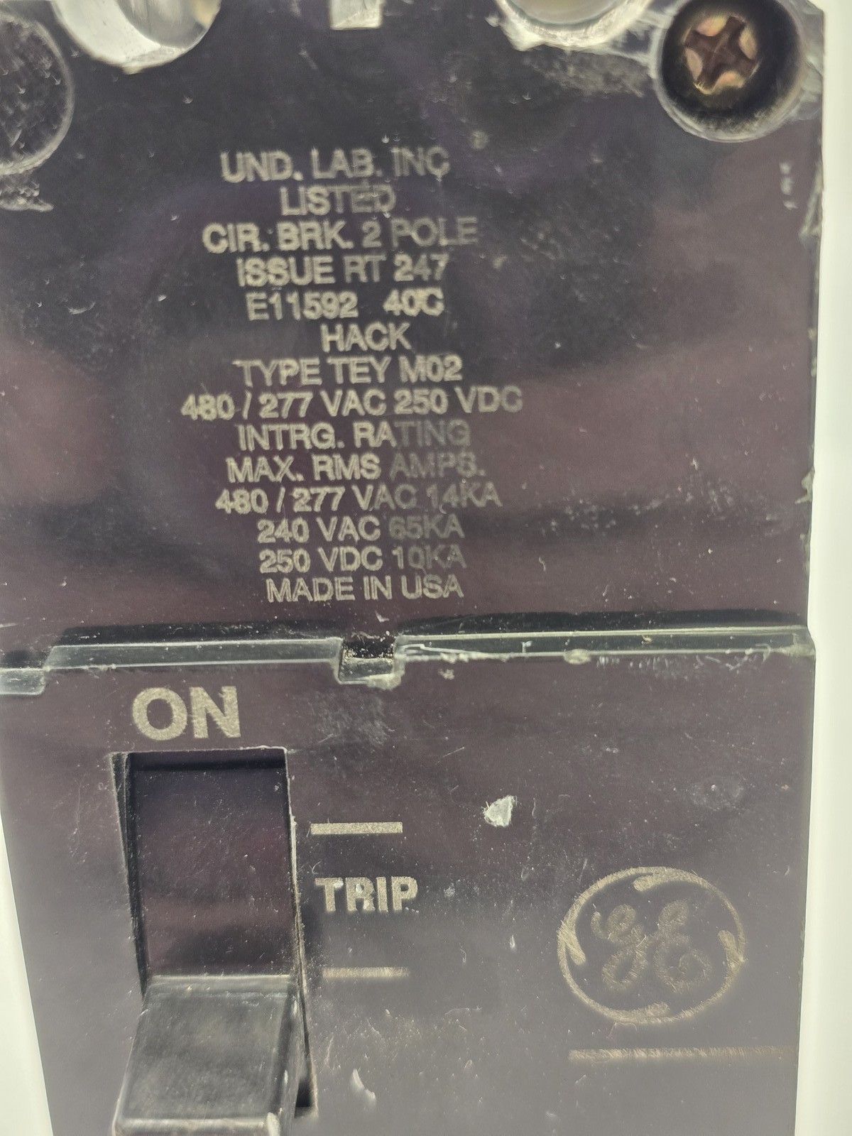 General Electric TEY230M02 Bolt-On Circuit Breaker 30A 2P 480/277V 14KA TEYM02