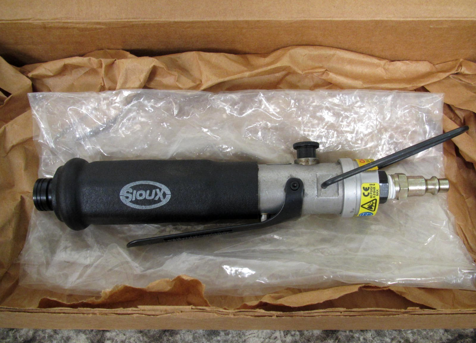 New Sioux 1SM2107 1/4″ 800RPM Stall Inline Reversible Pneumatic Air Screwdriver